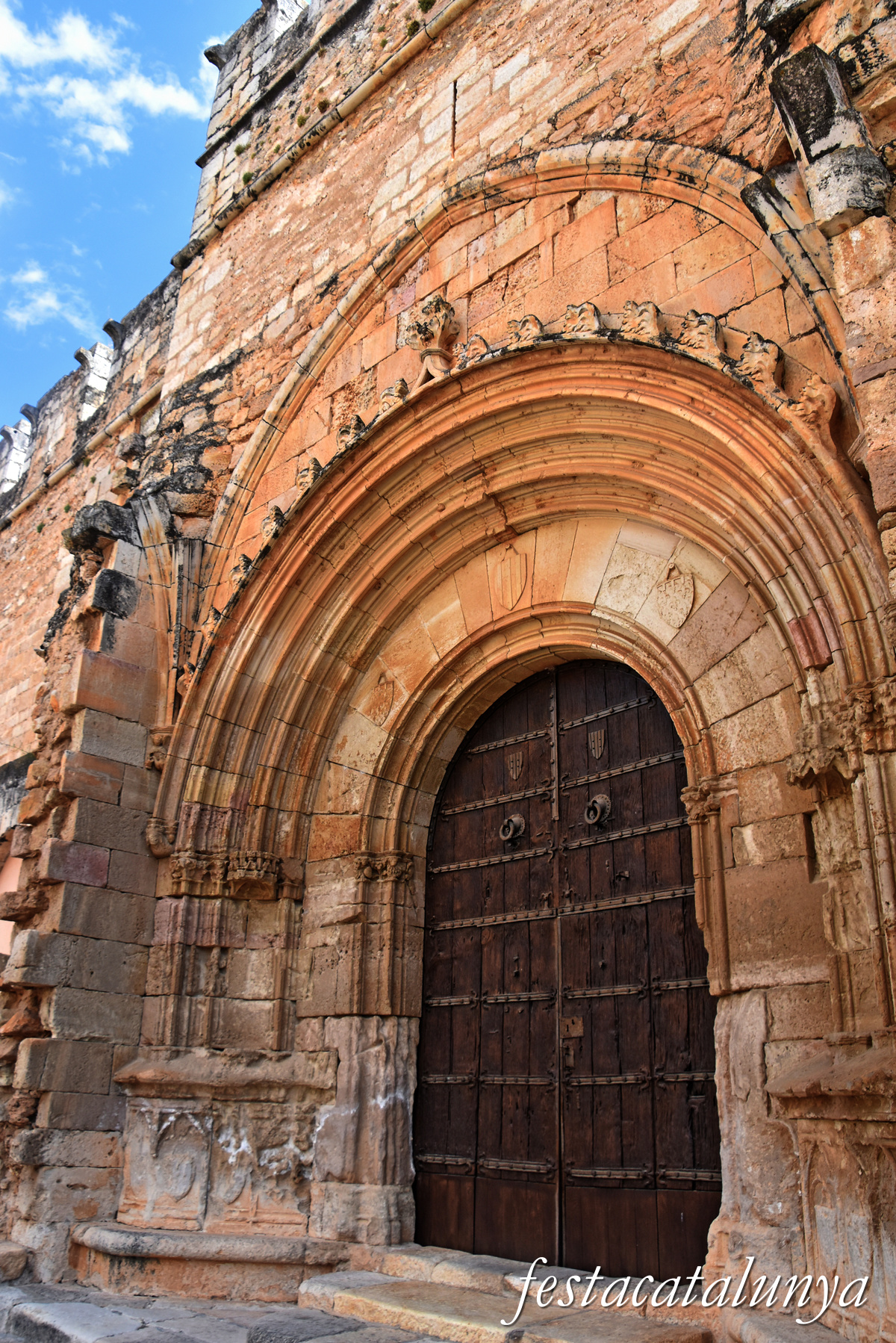 Aiguamúrcia - Porta reial d'accés al claustre del monestir de Santes Creus 