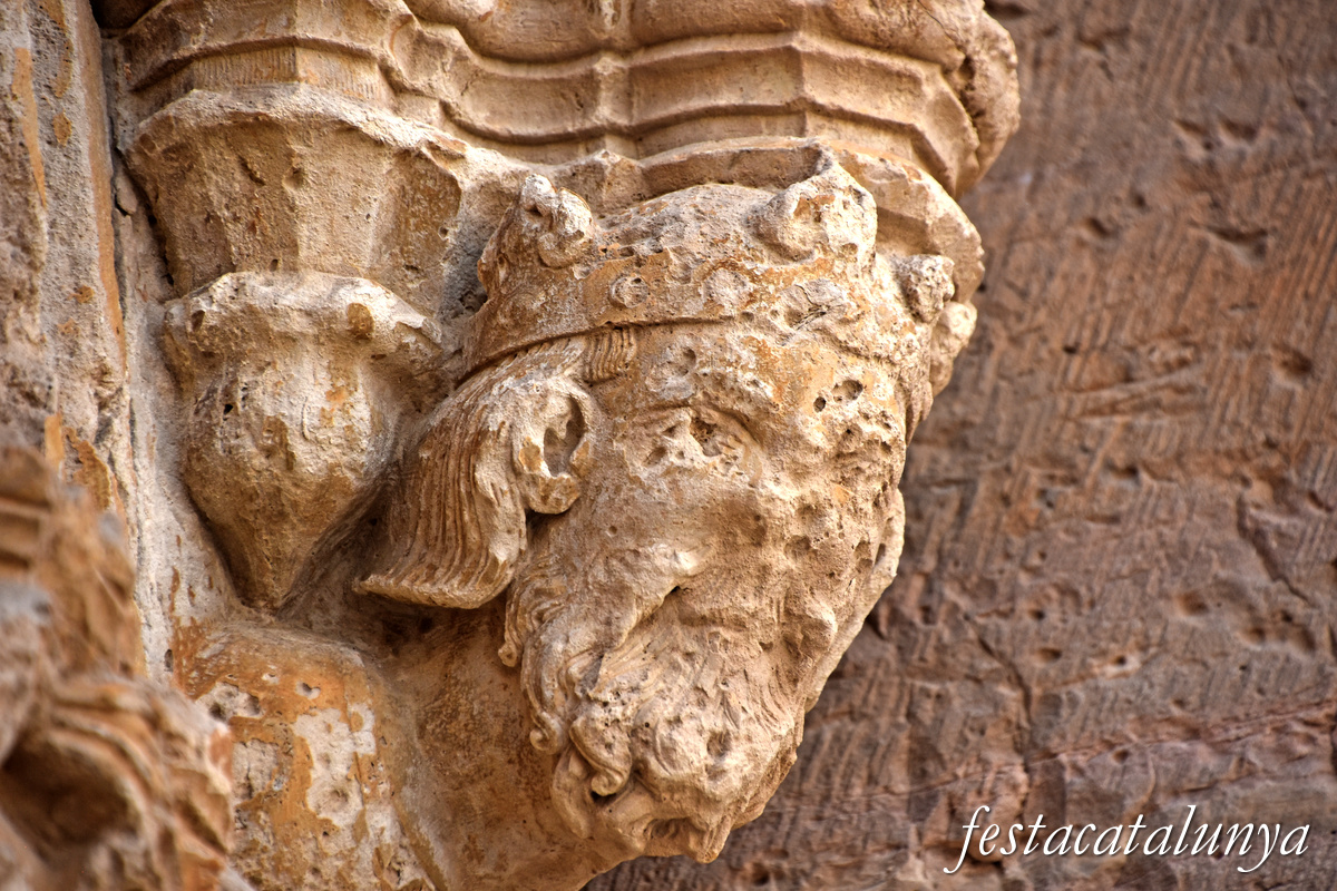 Aiguamúrcia - Porta reial d'accés al claustre del monestir de Santes Creus 