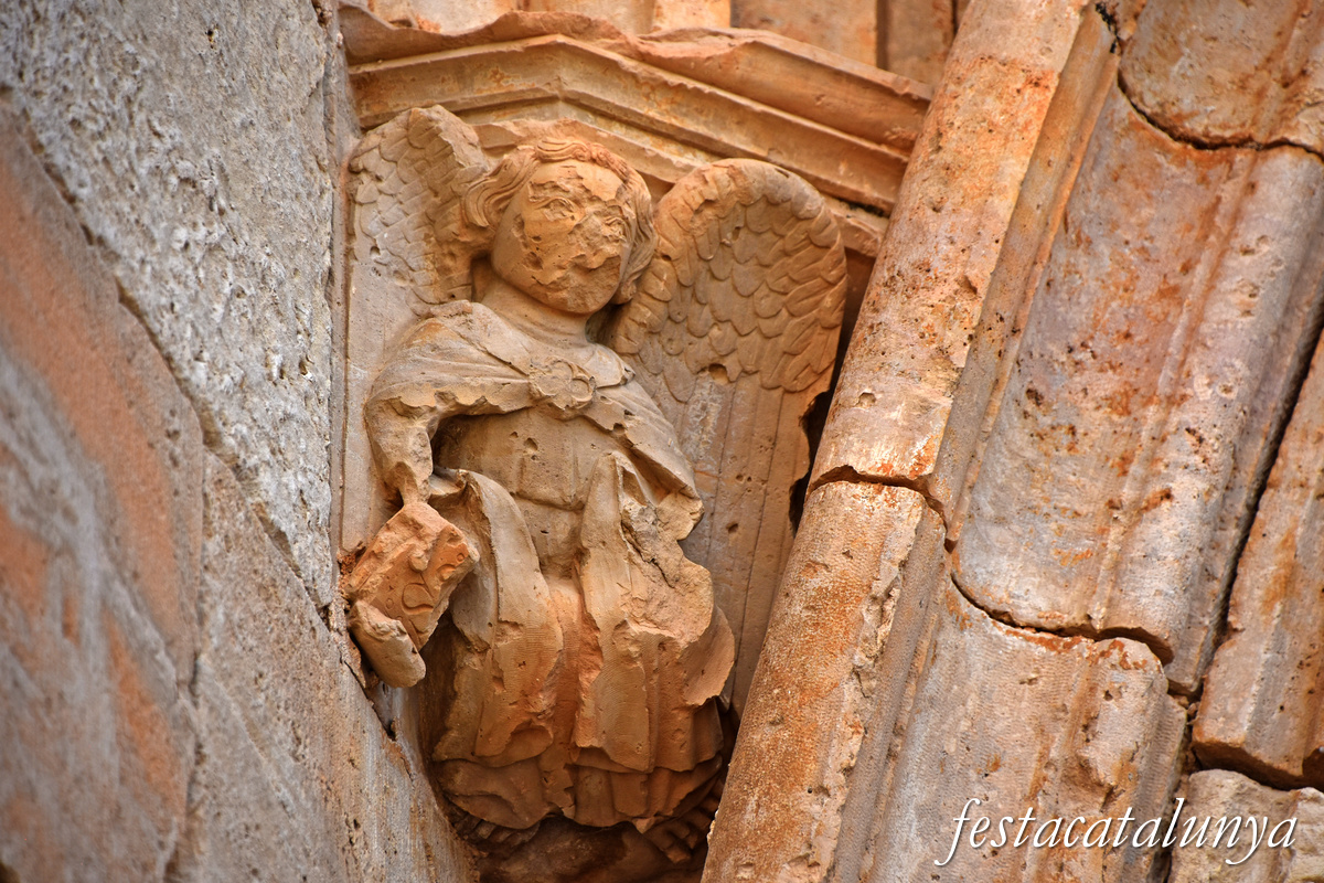 Aiguamúrcia - Porta reial d'accés al claustre del monestir de Santes Creus 