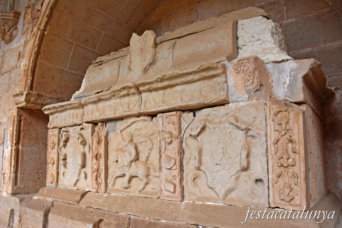 Aiguamúrcia - Sepultures nobiliàries del claustre del monestir de Santes Creus - Guillem de Montcada
