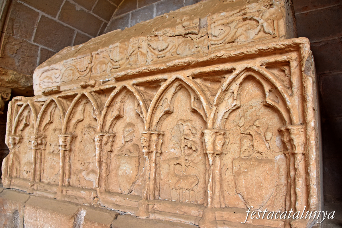 Aiguamúrcia - Sepultures nobiliàries del claustre del monestir de Santes Creus - Pere i Ponç de Cervera