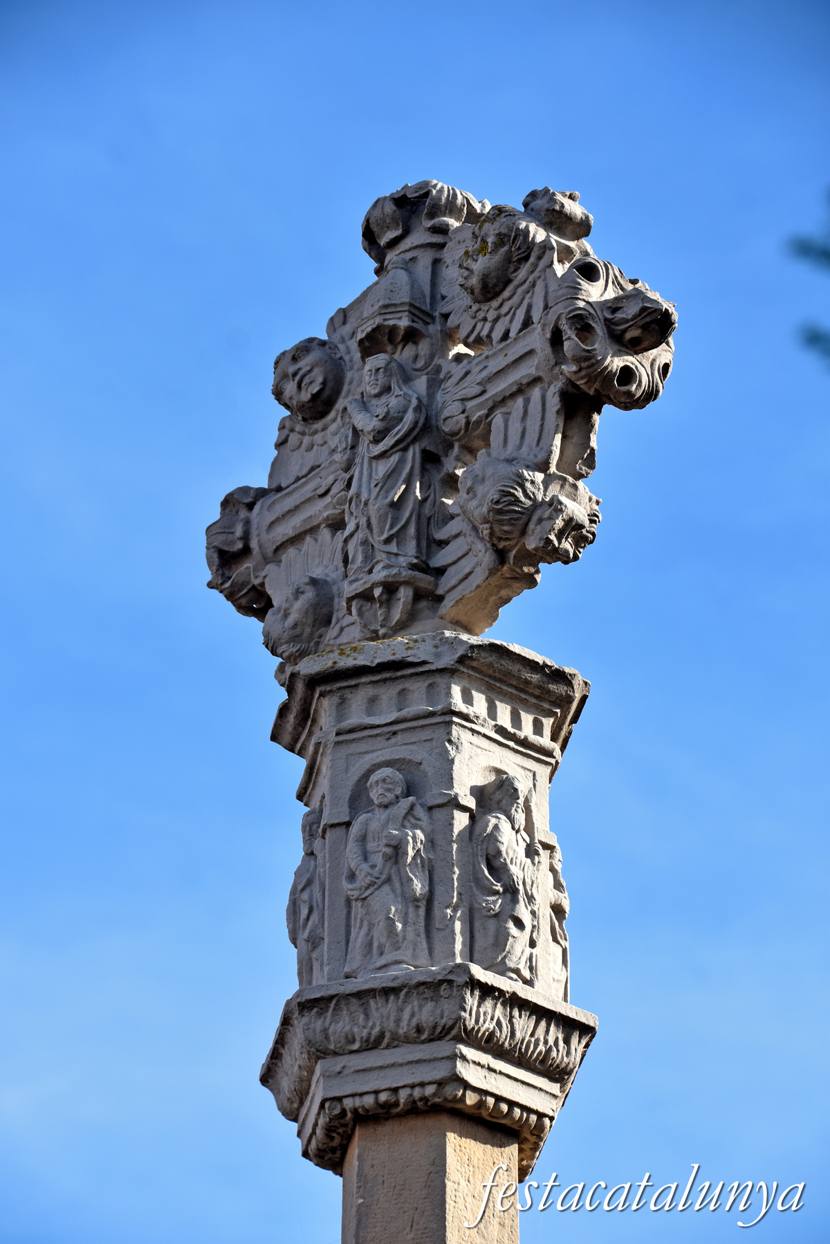 Sarral - Creu de terme de Sant Bartomeu 