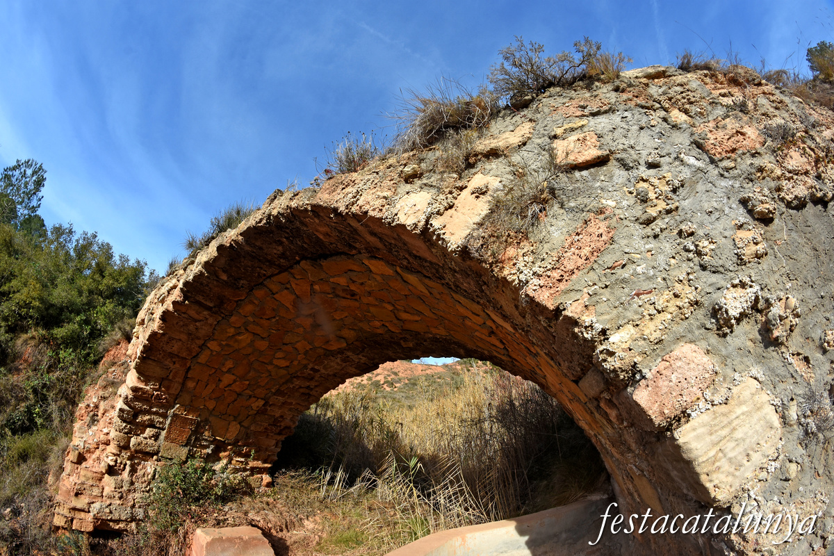 Sarral - Església romànica de Sant Pere d'Anguera - Pont