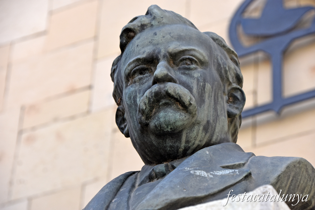 Bust d'Anselm Clavé a Mollet del Vallès