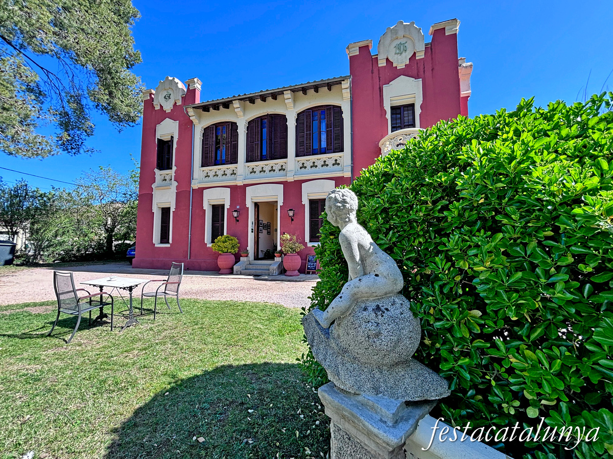 Hotel can Garay a les Planes d'Hostoles