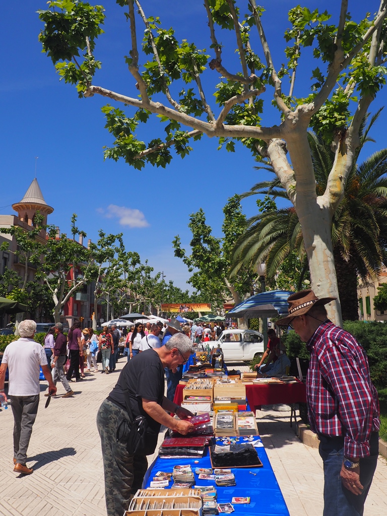 Igualada - Mercat d'antiguitats, col·leccionisme, art i artesania (Foto: Fira d'Igualada) 