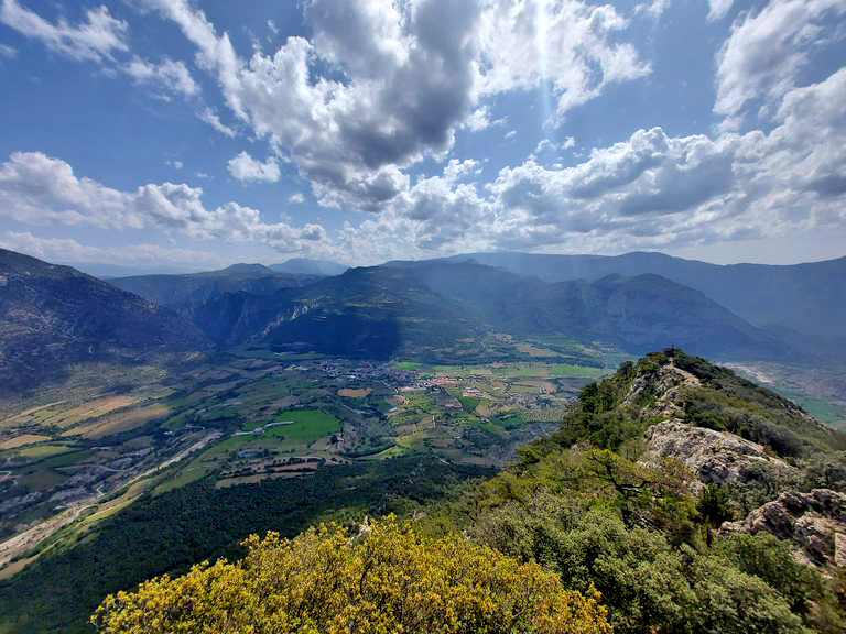 Organyà - Ermita i muntanya de Santa Fe (Foto: Ajuntament) 