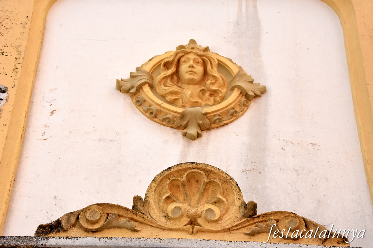 Sant Andreu de Llavaneres - Sala Matas
