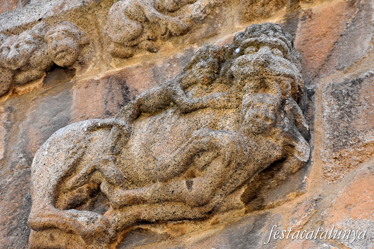 La Seu d'Urgell - Façana de ponent de la catedral de Santa Maria