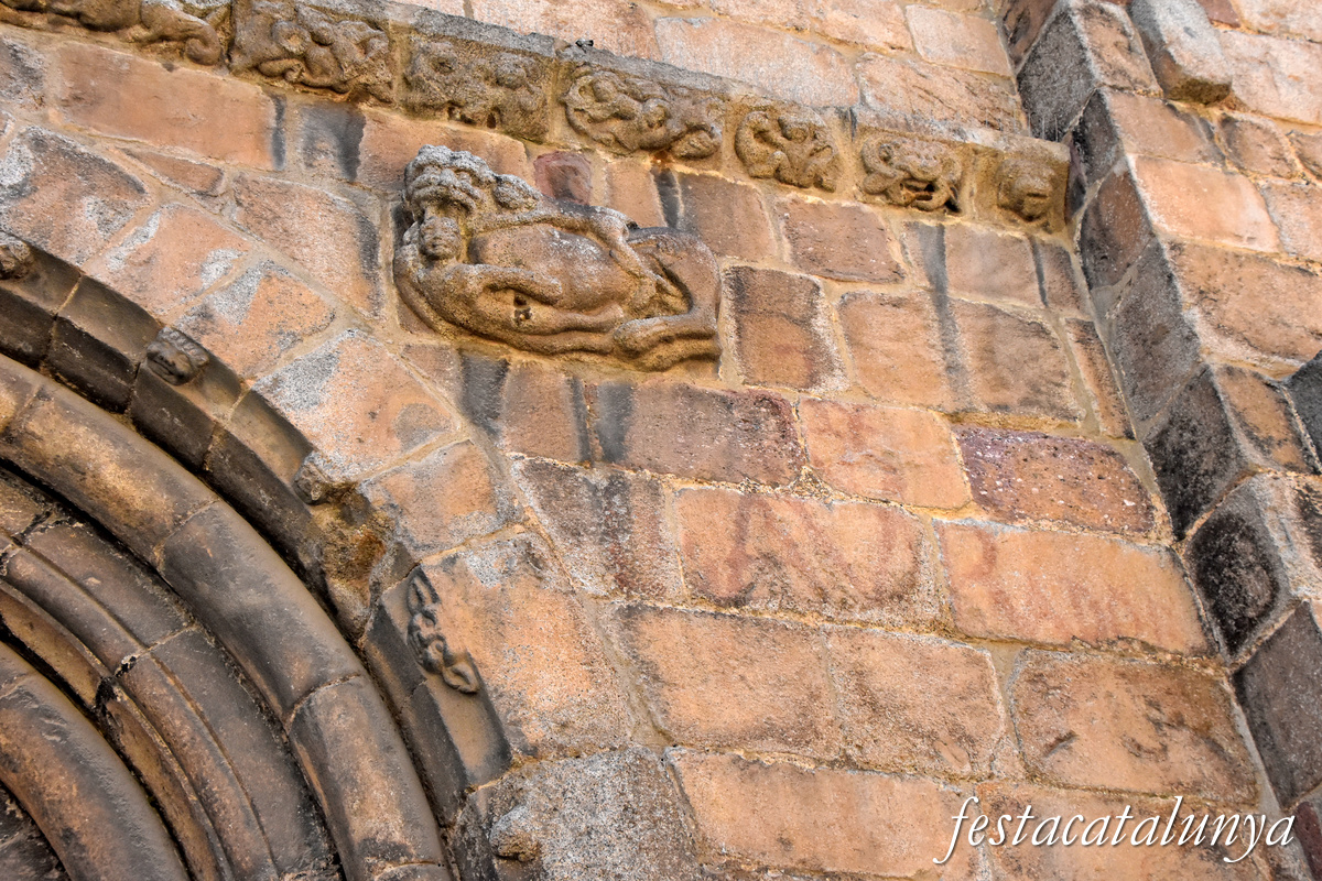 La Seu d'Urgell - Façana de ponent de la catedral de Santa Maria