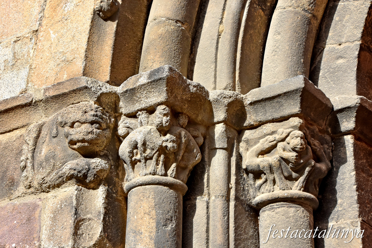 La Seu d'Urgell - Façana de ponent de la catedral de Santa Maria