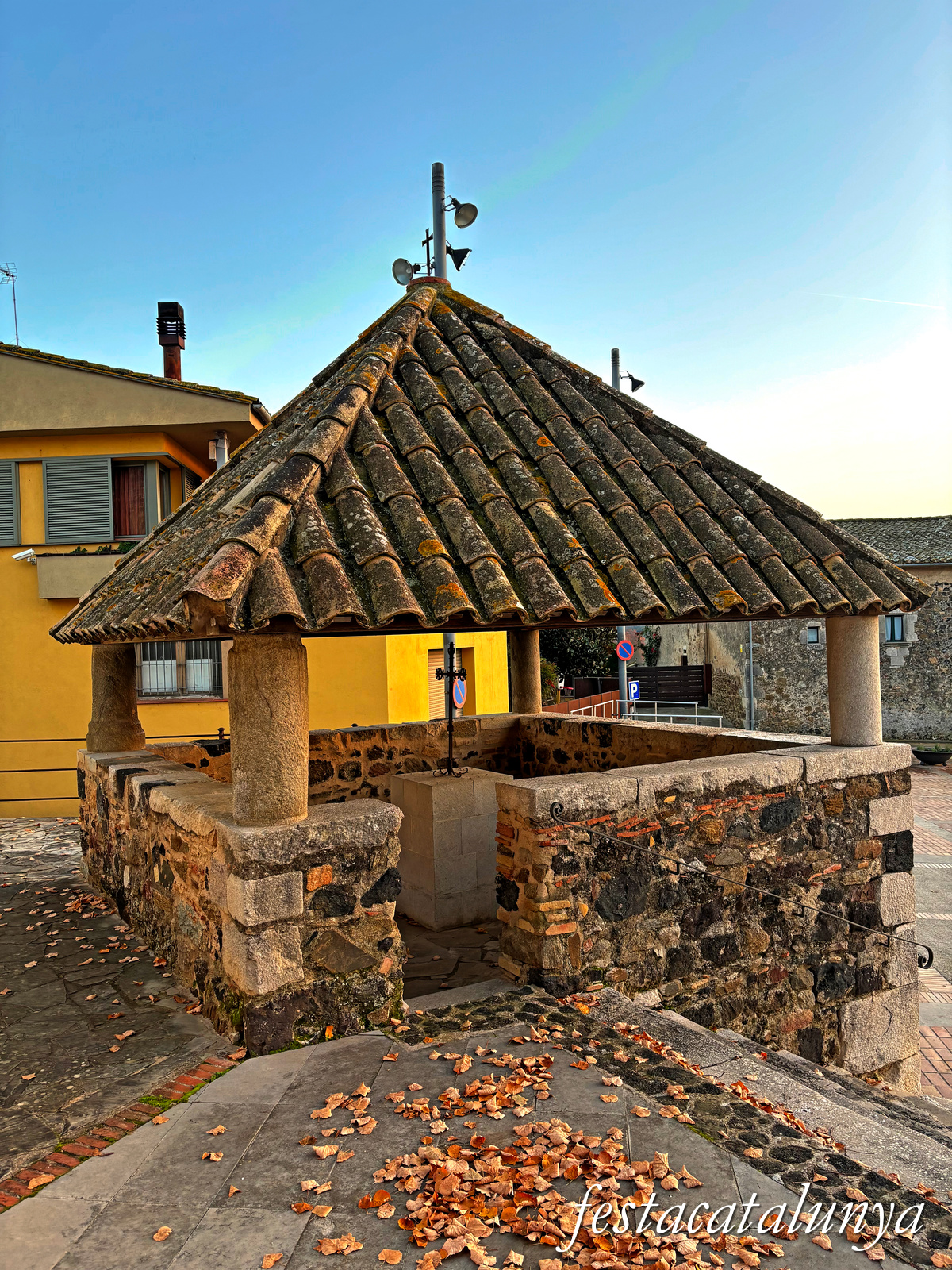 Bescanó - Sant Andreu d'Estanyol - Comunidor