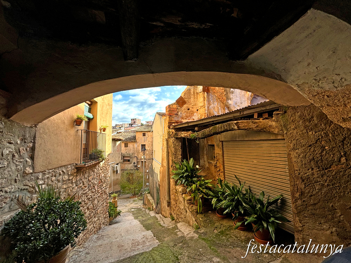 Perxe del carrer Major amb carrer Solà de Rasquera