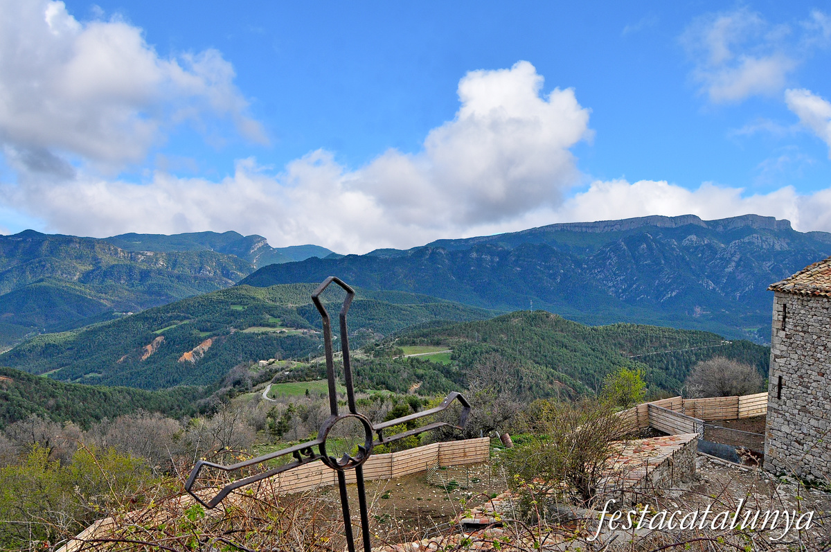 Guixers - Sant Pere Montcalb (Vistes panoràmiques)
