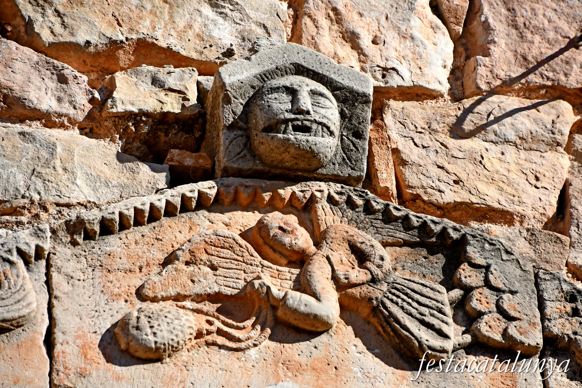 Església de Sant Iscle i Santa Victòria de Rajadell ***
