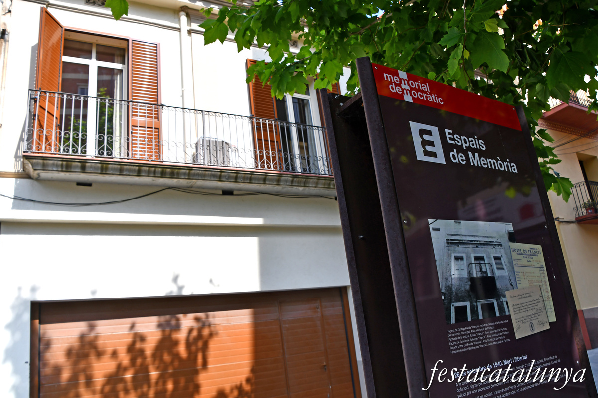 Portbou - Ruta Walter Benjamin - Antic hotel de Francia 