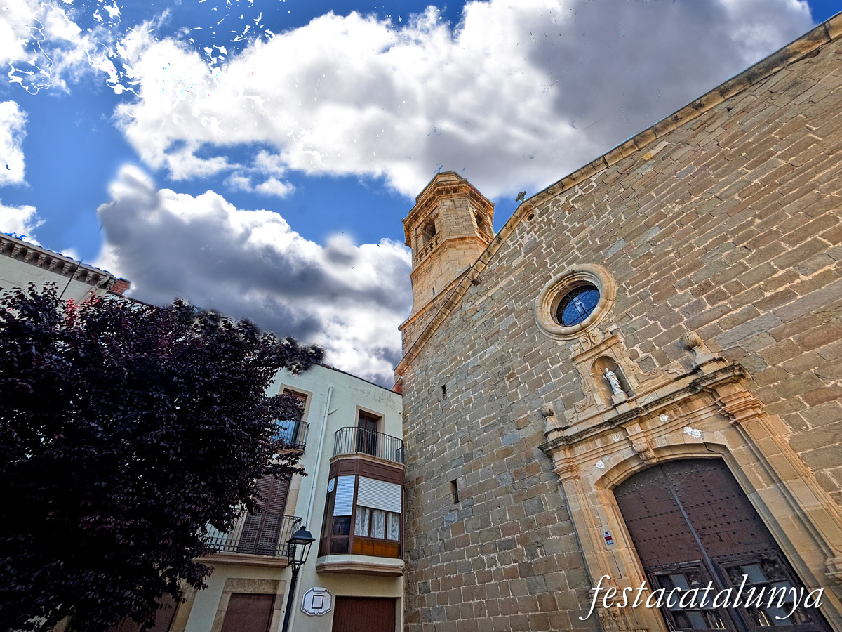 Plaça del Doctor Segarra a Ivars d'Urgell ***