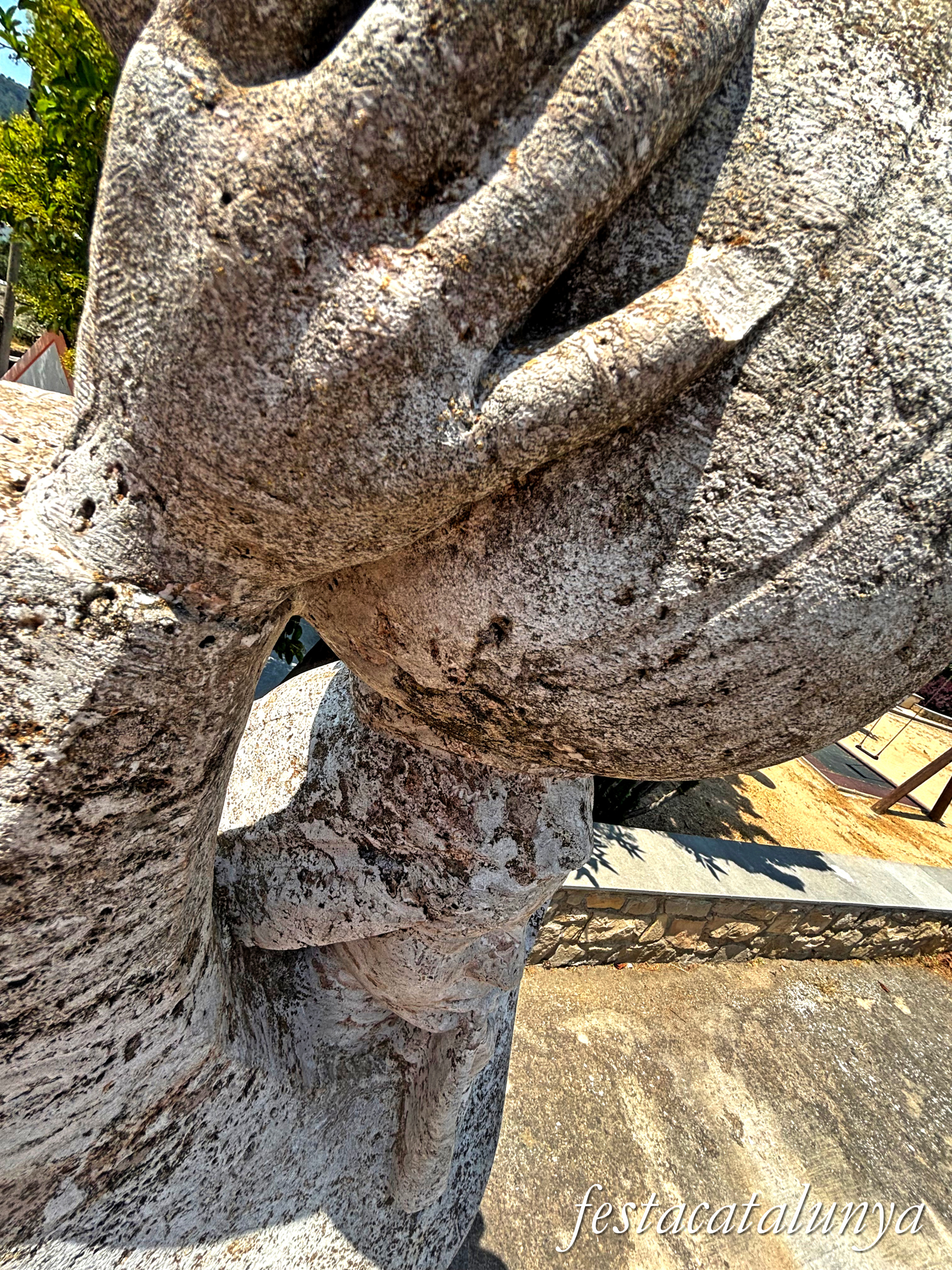 Monistrol de Calders - Escultura Aiguadora de Jesús de Perceval y del Moral 