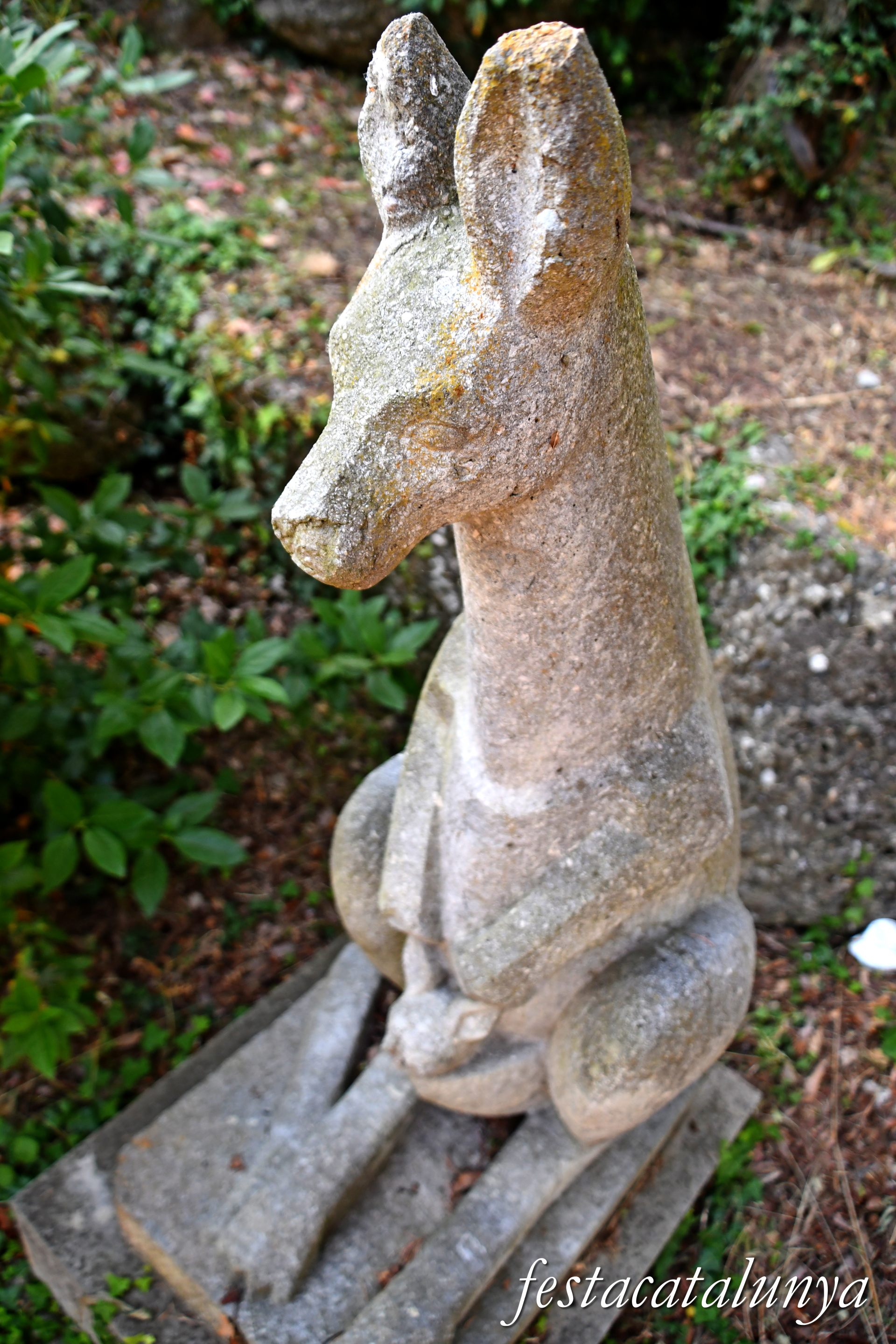 Monistrol de Calders - Escultura Cangur de Josep Maria Brull i Pagès  