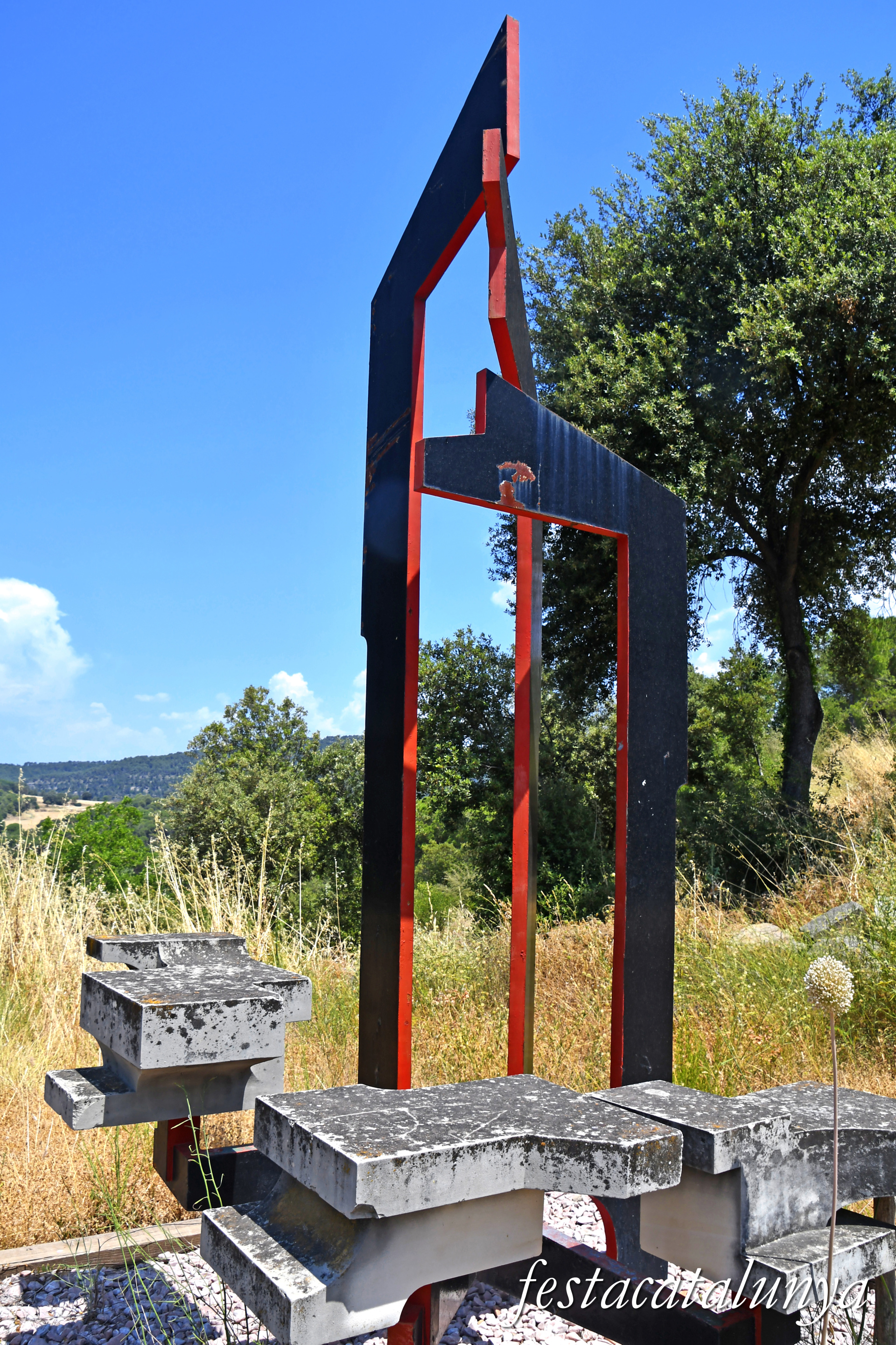 Monistrol de Calders - Escultura Centre de Salvador Soria Zapater 