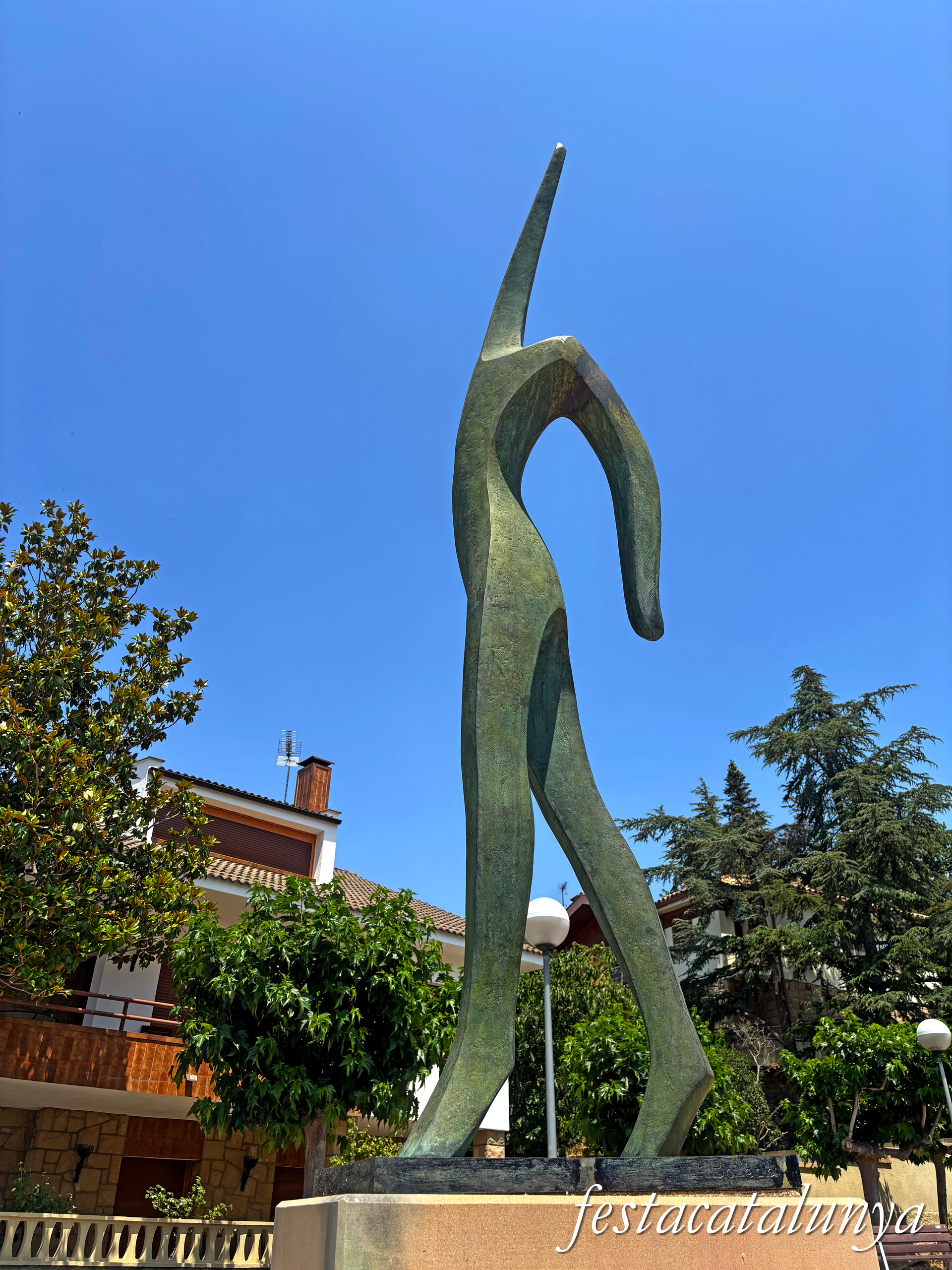 Monistrol de Calders - Escultura Dansa esportiva d'Antoni Boleda Ribalta