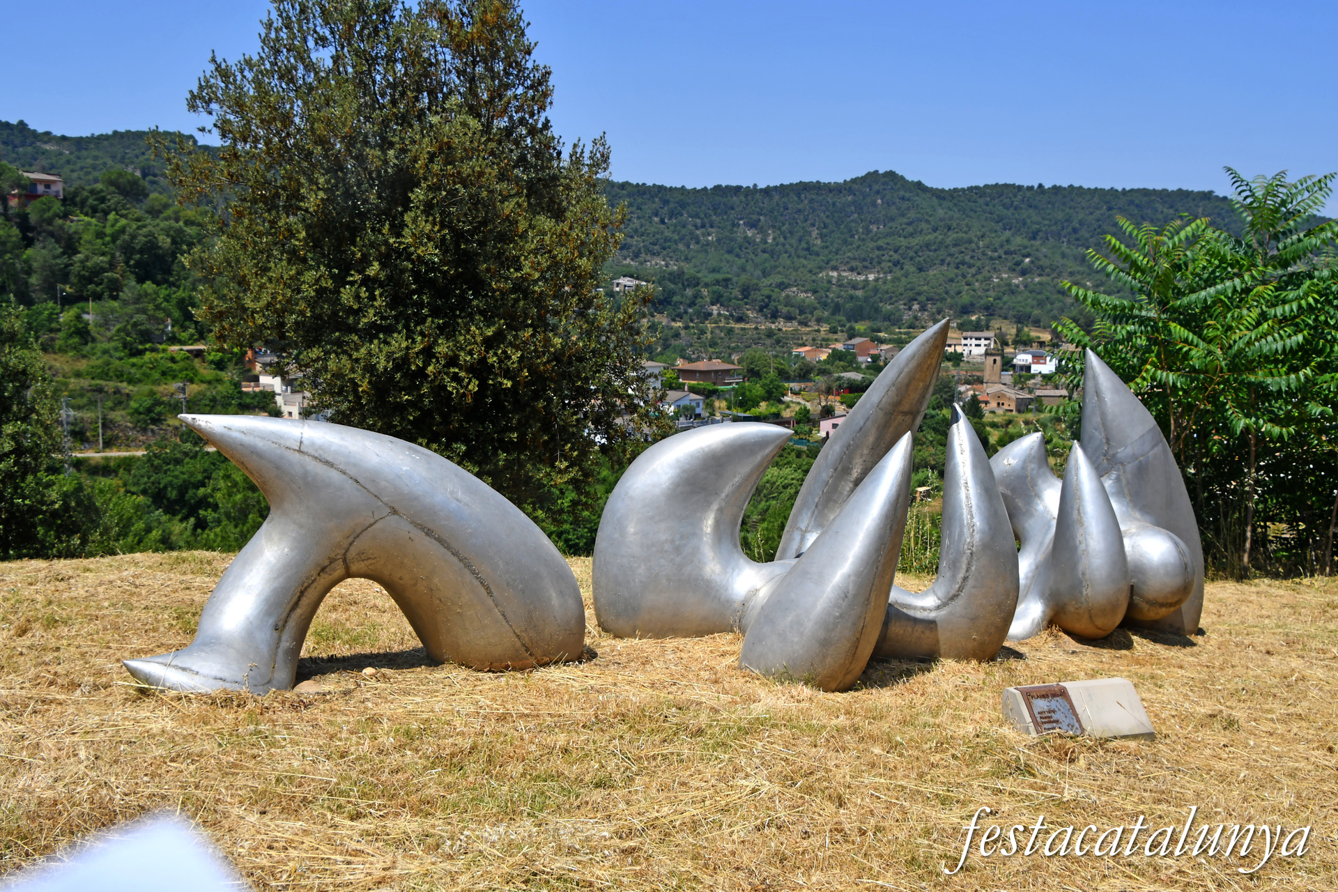 Monistrol de Calders - Escultura Flames de Paco Barón Molina