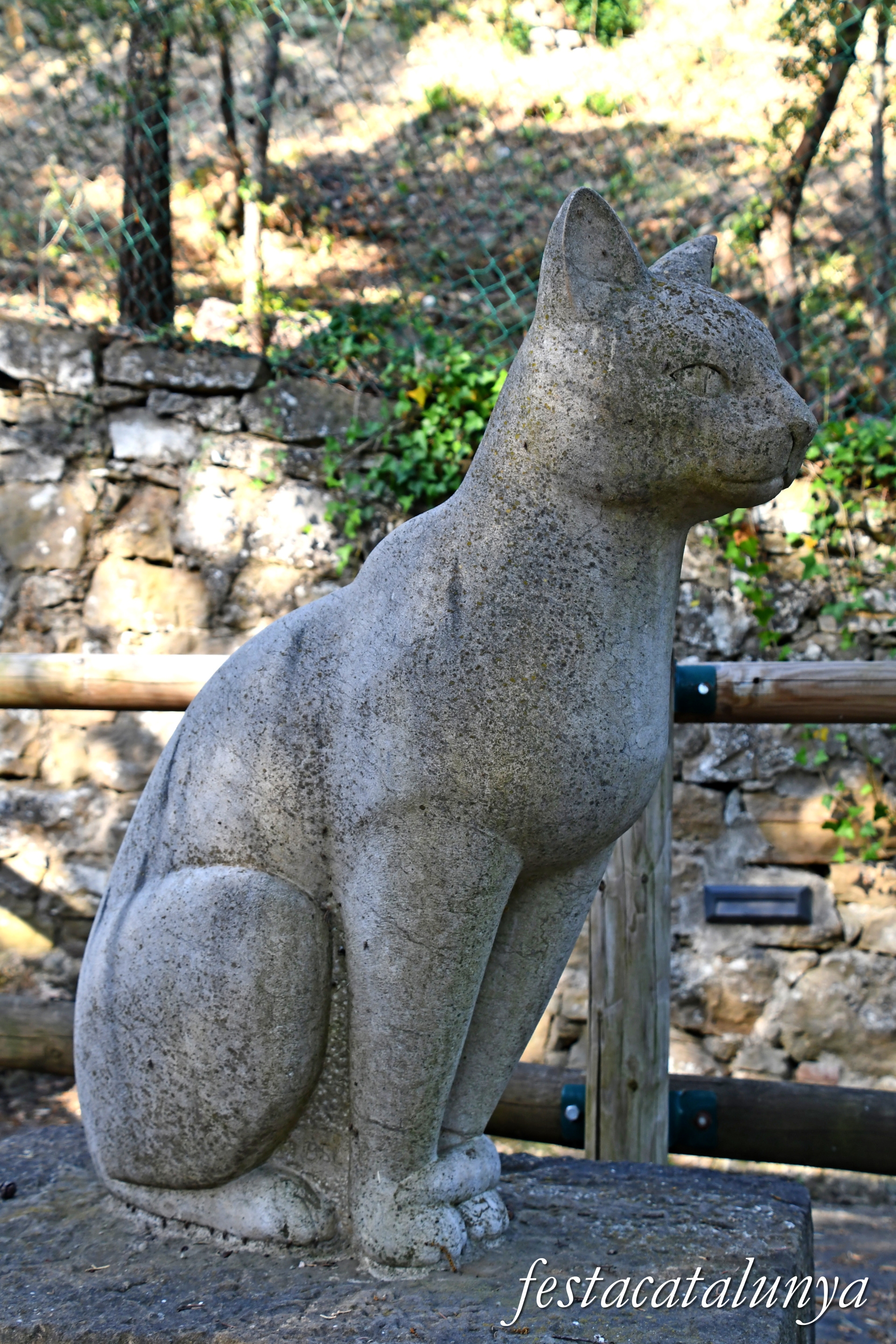 Monistrol de Calders - Escultura Gat de Tomàs Bel i Sabatés 