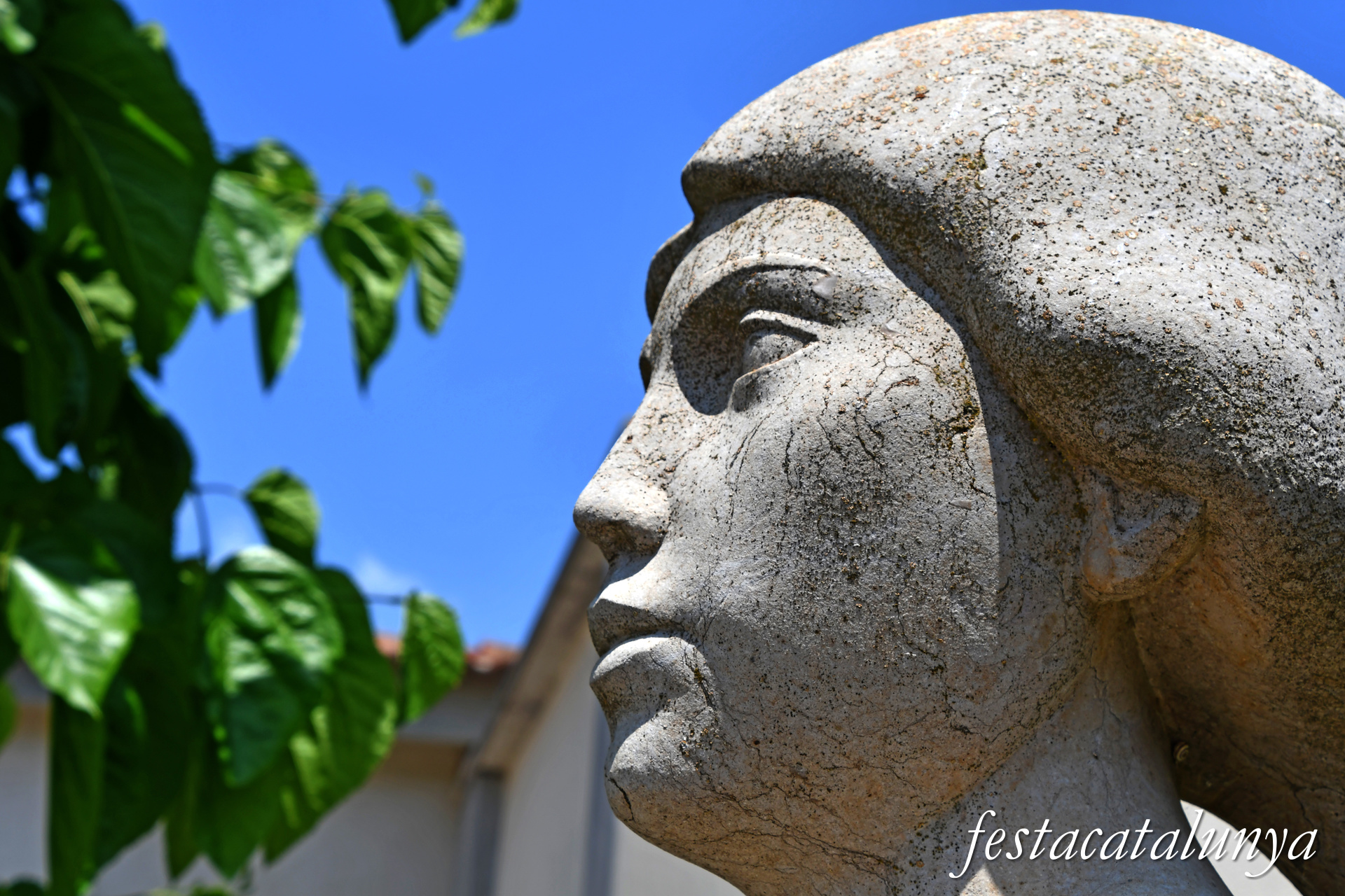 Monistrol de Calders - Escultura La Pastora de Ferran Ventura Rodríguez 