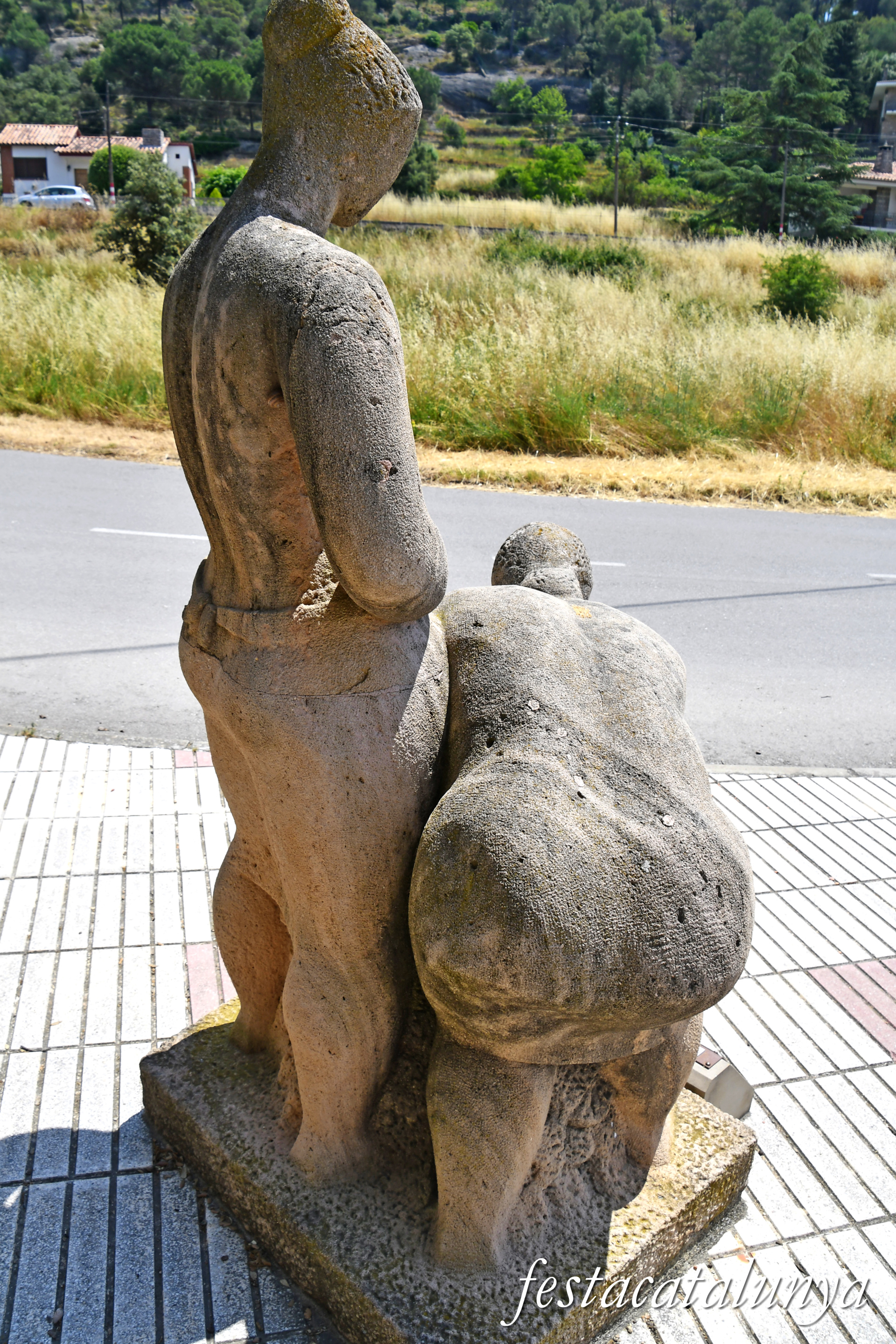 Monistrol de Calders - Escultura La Verema de Joaquín García Donaire
