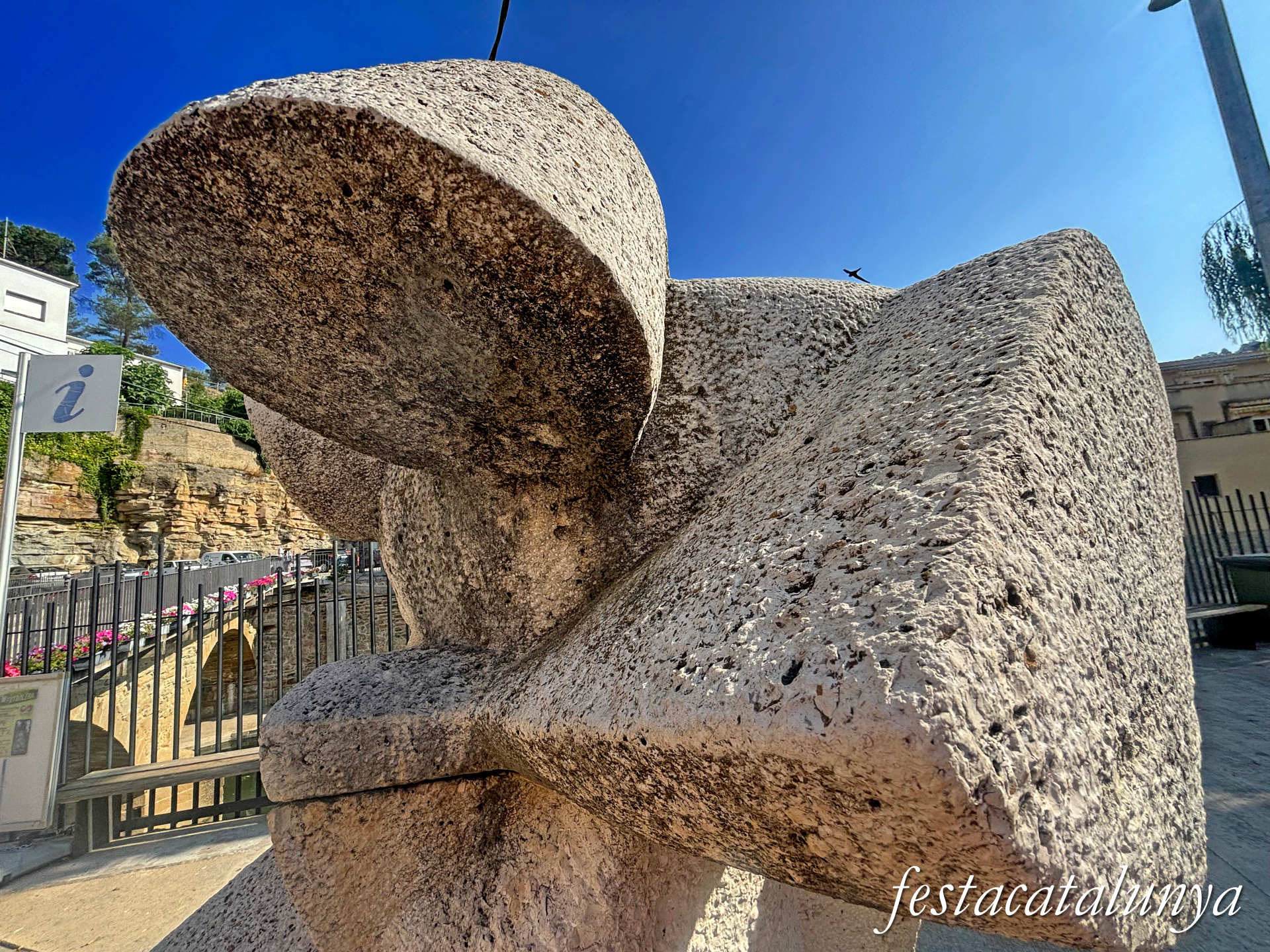 Monistrol de Calders - Escultura Sísif (Miner-Picapedrer) de César Montaña García