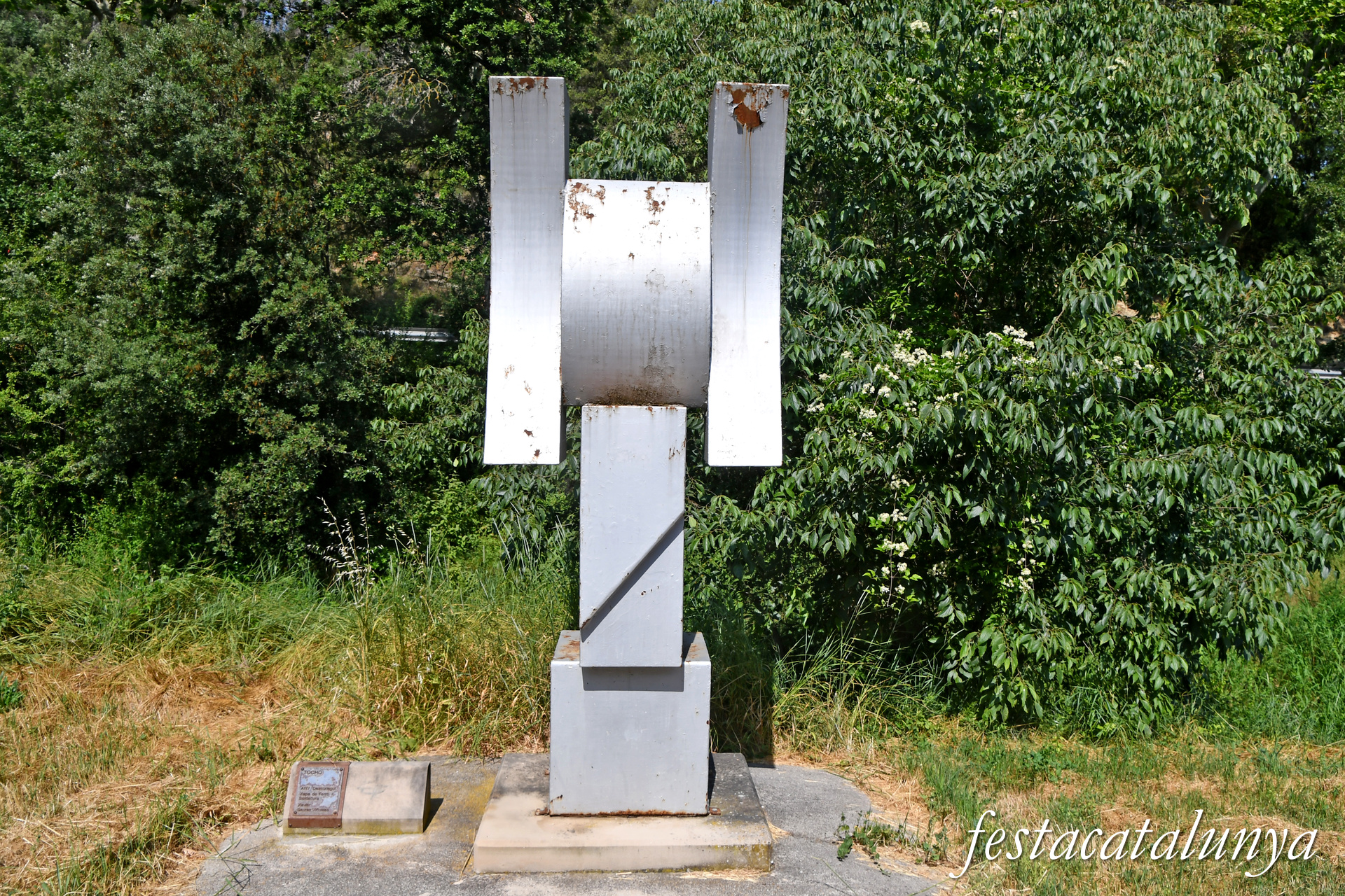 Monistrol de Calders - Escultura Tocho de Javier Sauras Viñuales 