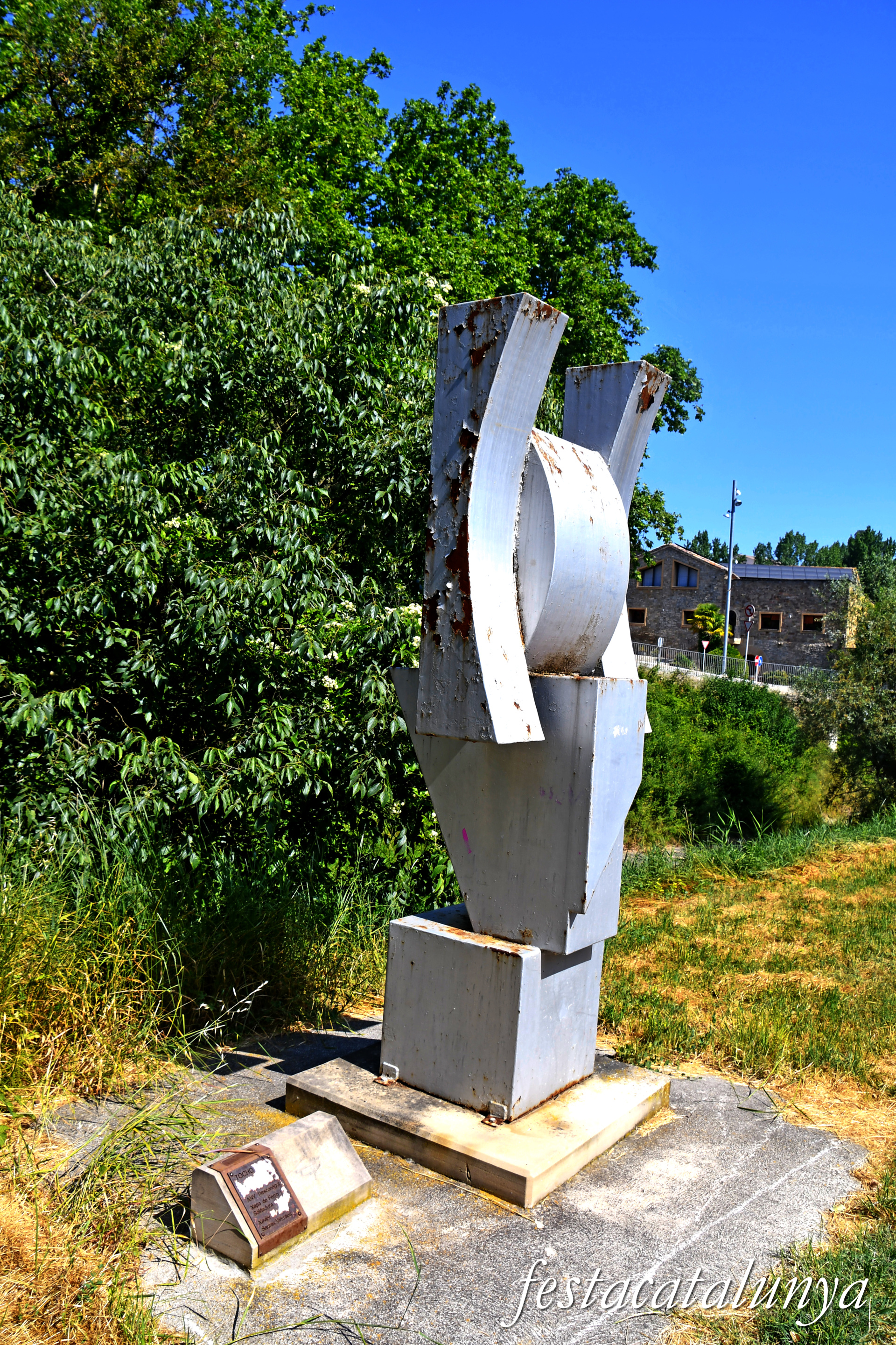 Monistrol de Calders - Escultura Tocho de Javier Sauras Viñuales 