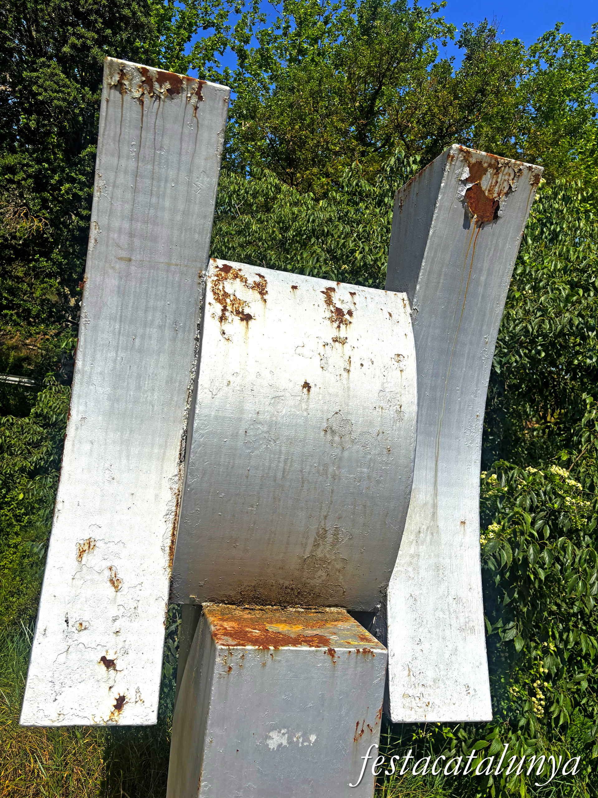 Monistrol de Calders - Escultura Tocho de Javier Sauras Viñuales 
