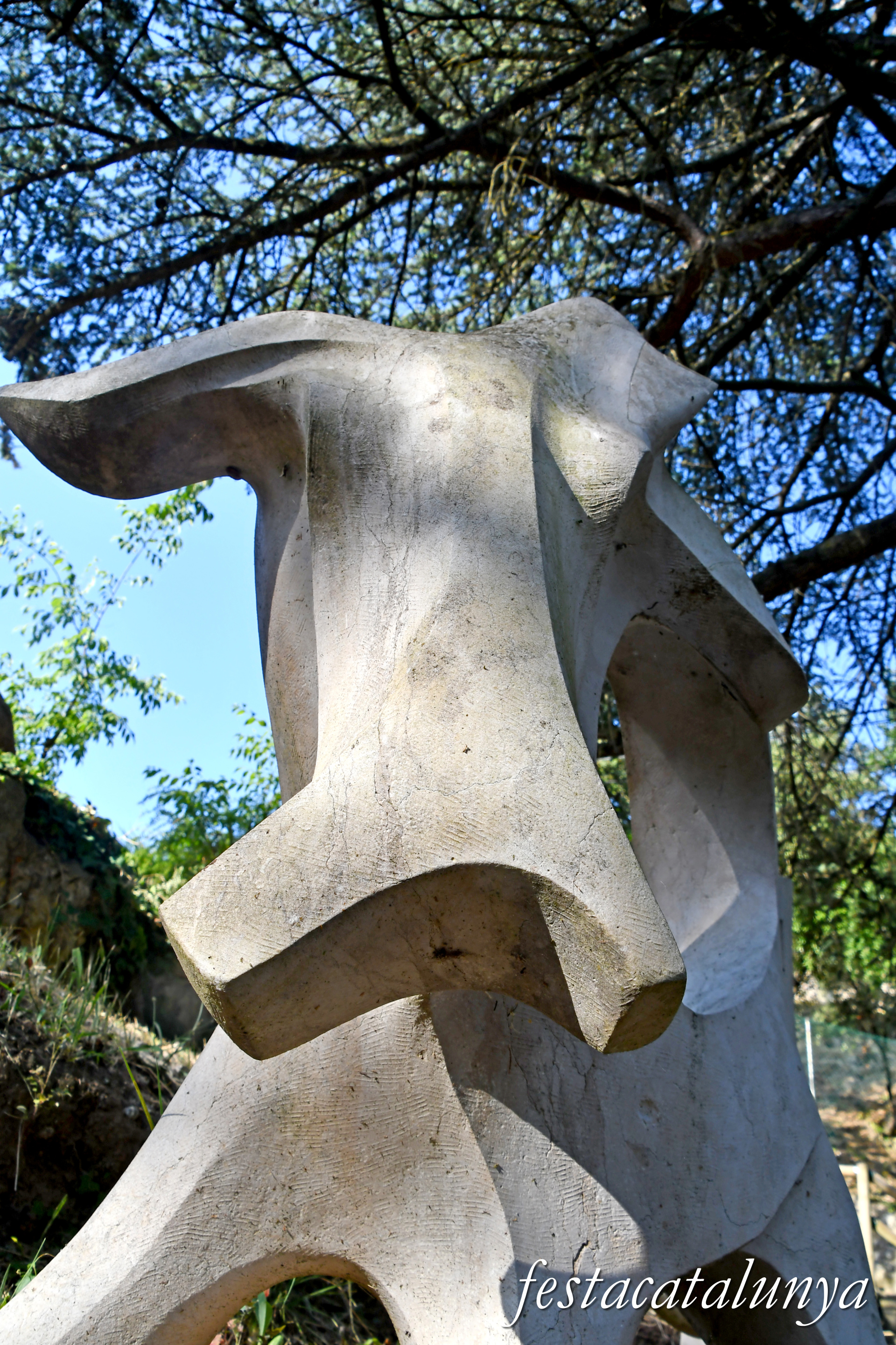 Monistrol de Calders - Escultura Vaca d'Eudald Serra Güell 