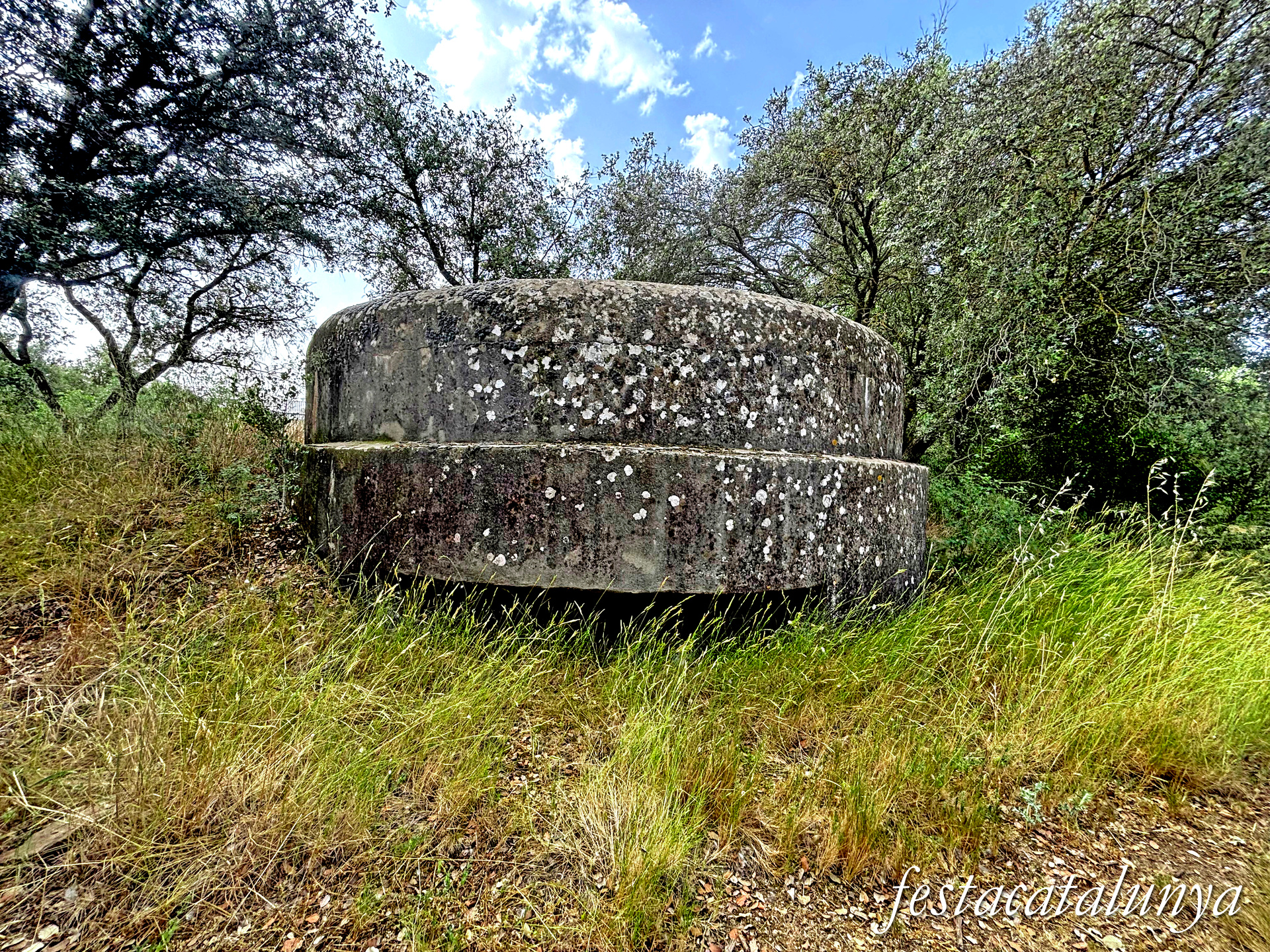 Preixens - Búnquer de la guerra civil prop de la carretera de Castellserà 
