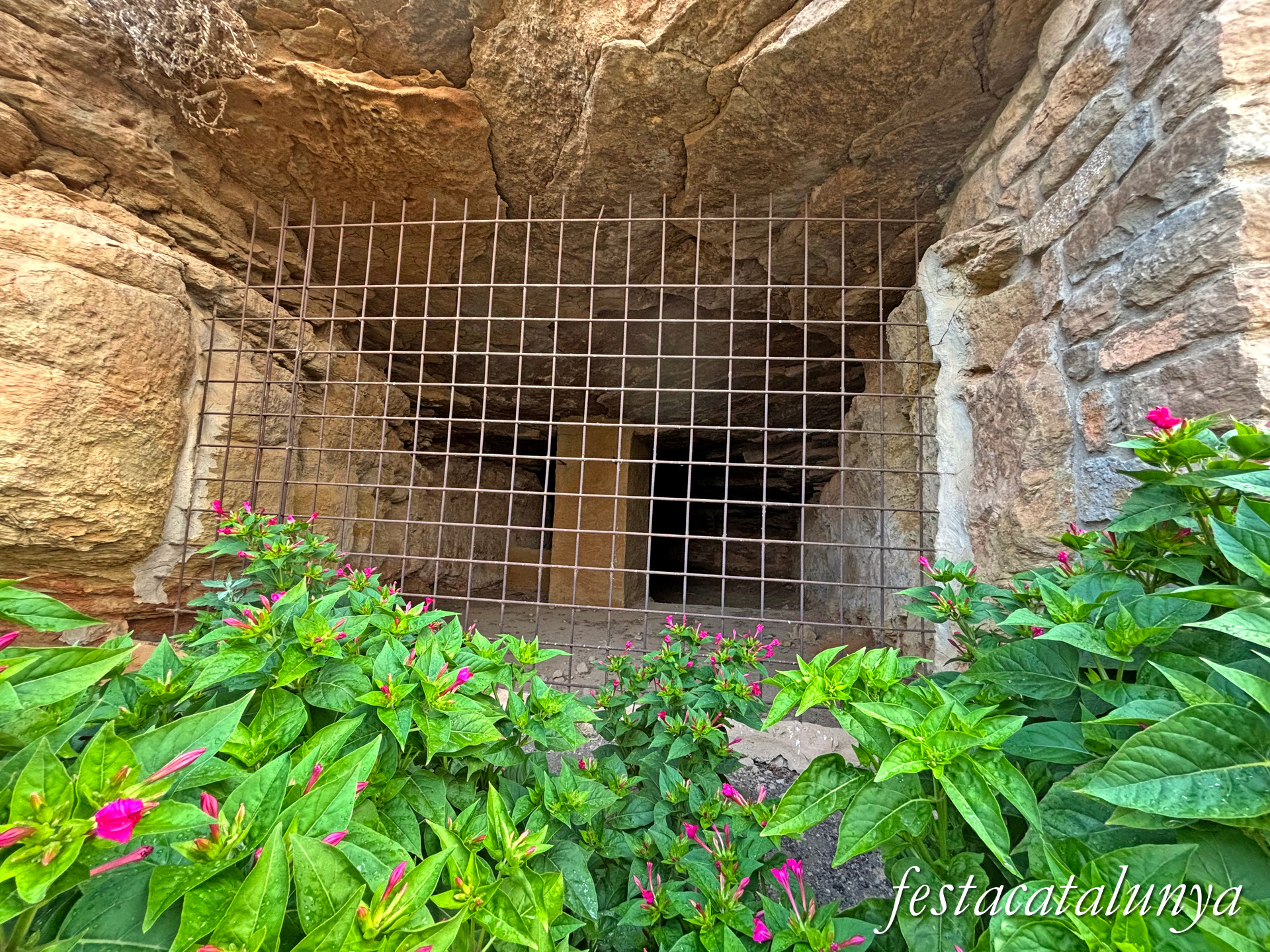 Preixens - Testimonis dels bombardeigs i refugis al poble - Refugis del poble