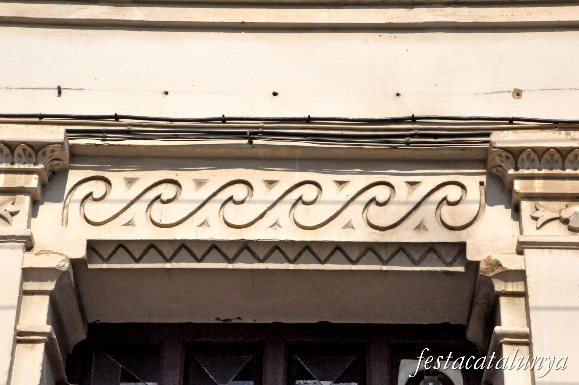 Montcada i Reixac - Carrer de Colom - Antic Cafè Colón