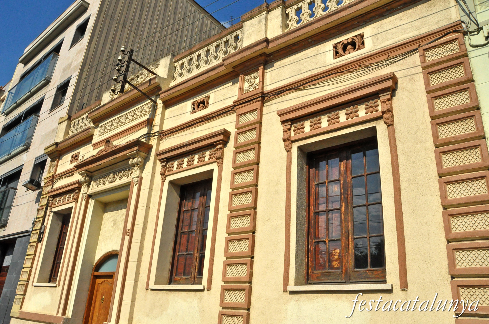 Montcada i Reixac - Carrer de Colom - Casa Berrocal 
