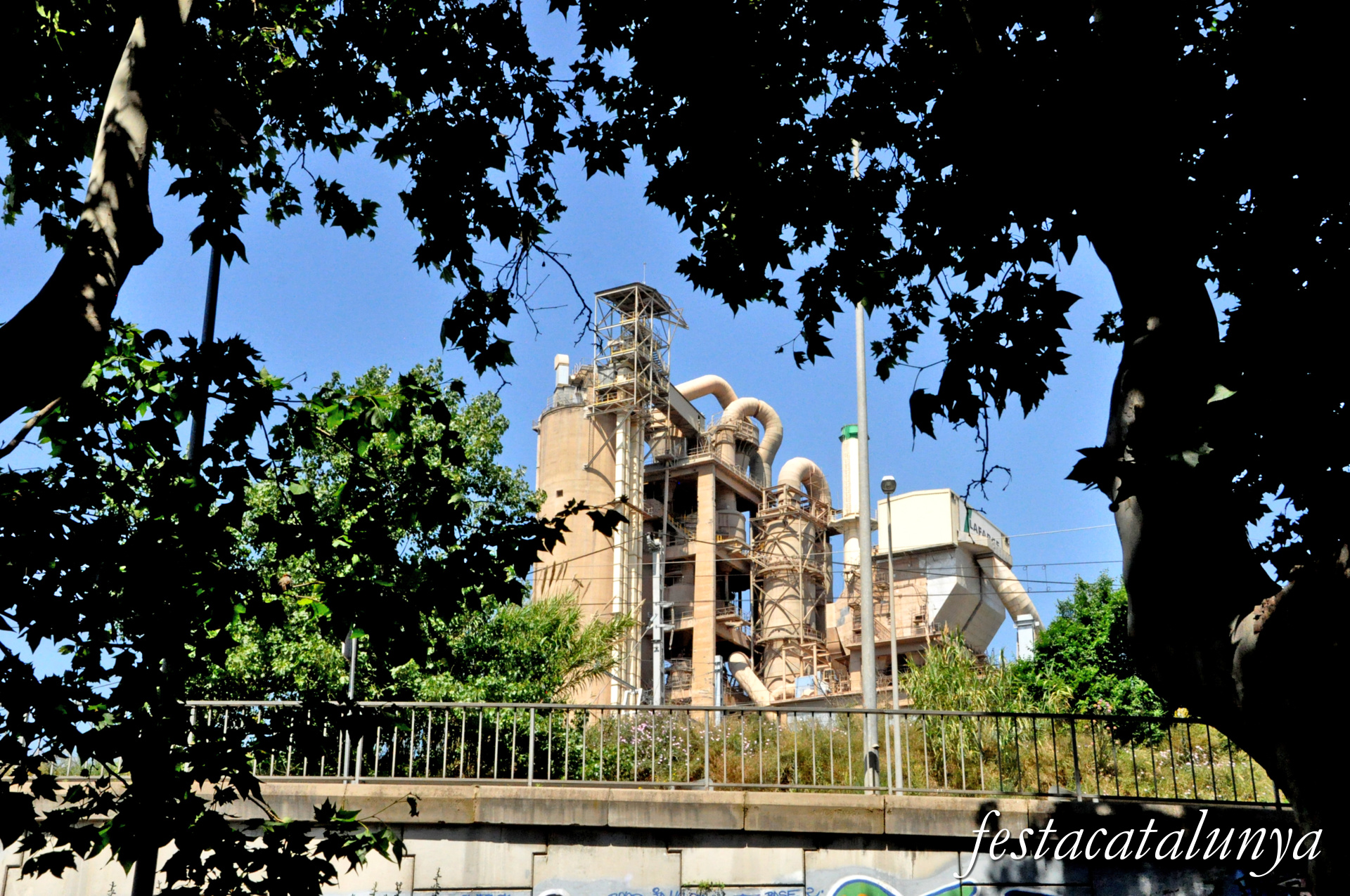 Fàbrica de ciment Asland a Montcada i Reixac