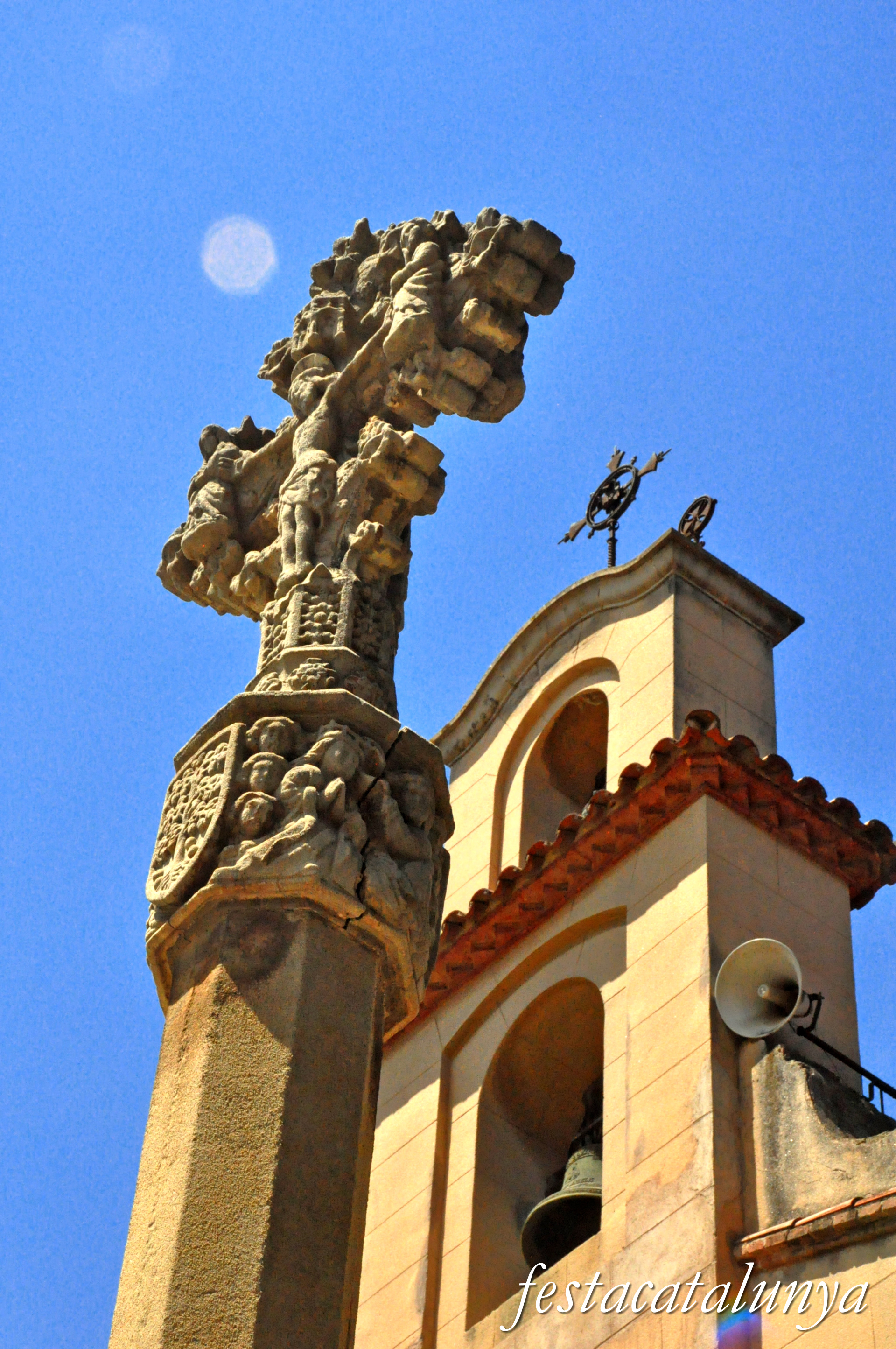 Montcada i Reixac - Santa Maria de Montcada - Creu de Terme