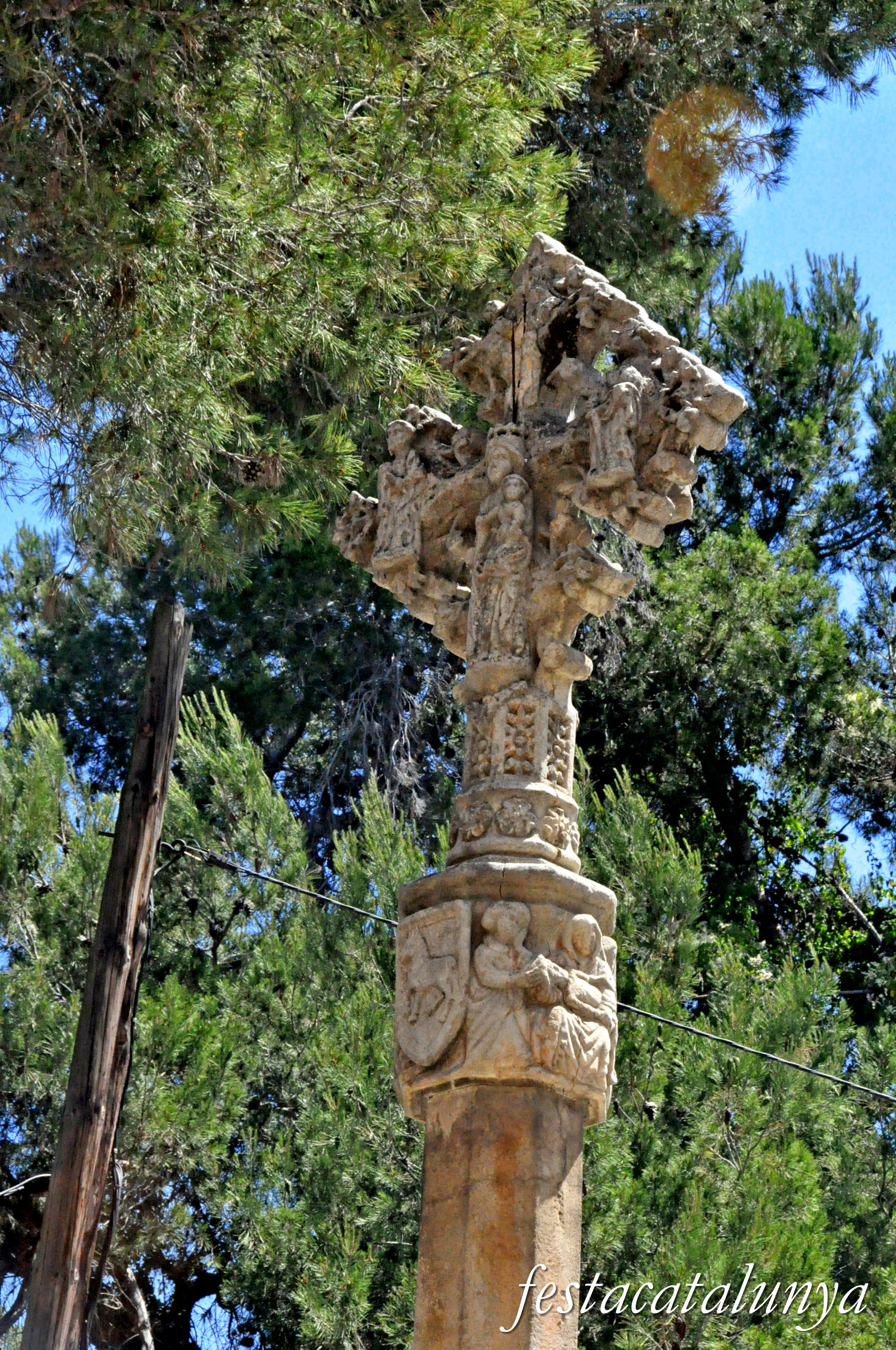 Montcada i Reixac - Santa Maria de Montcada - Creu de Terme