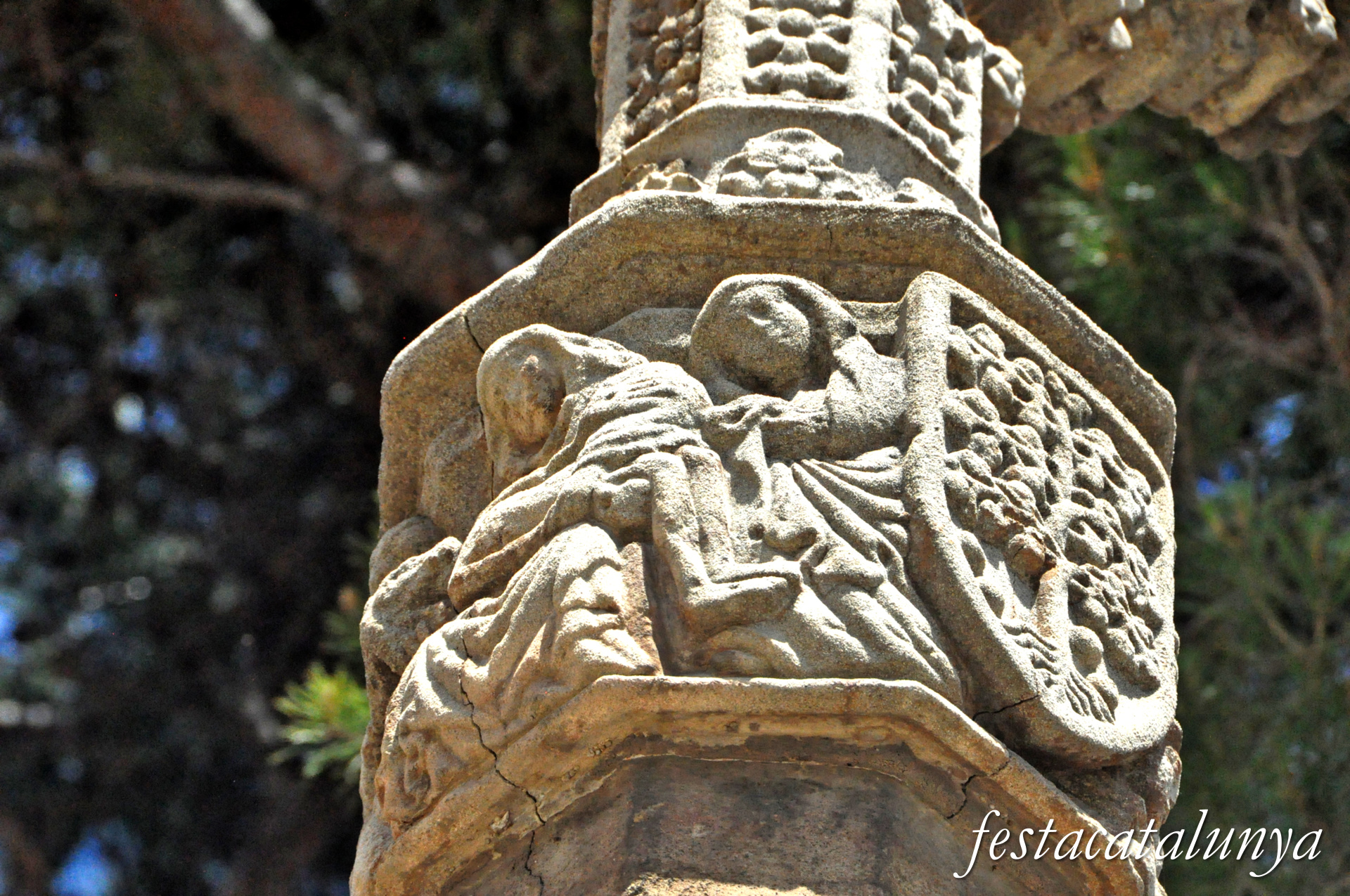 Montcada i Reixac - Santa Maria de Montcada - Creu de Terme
