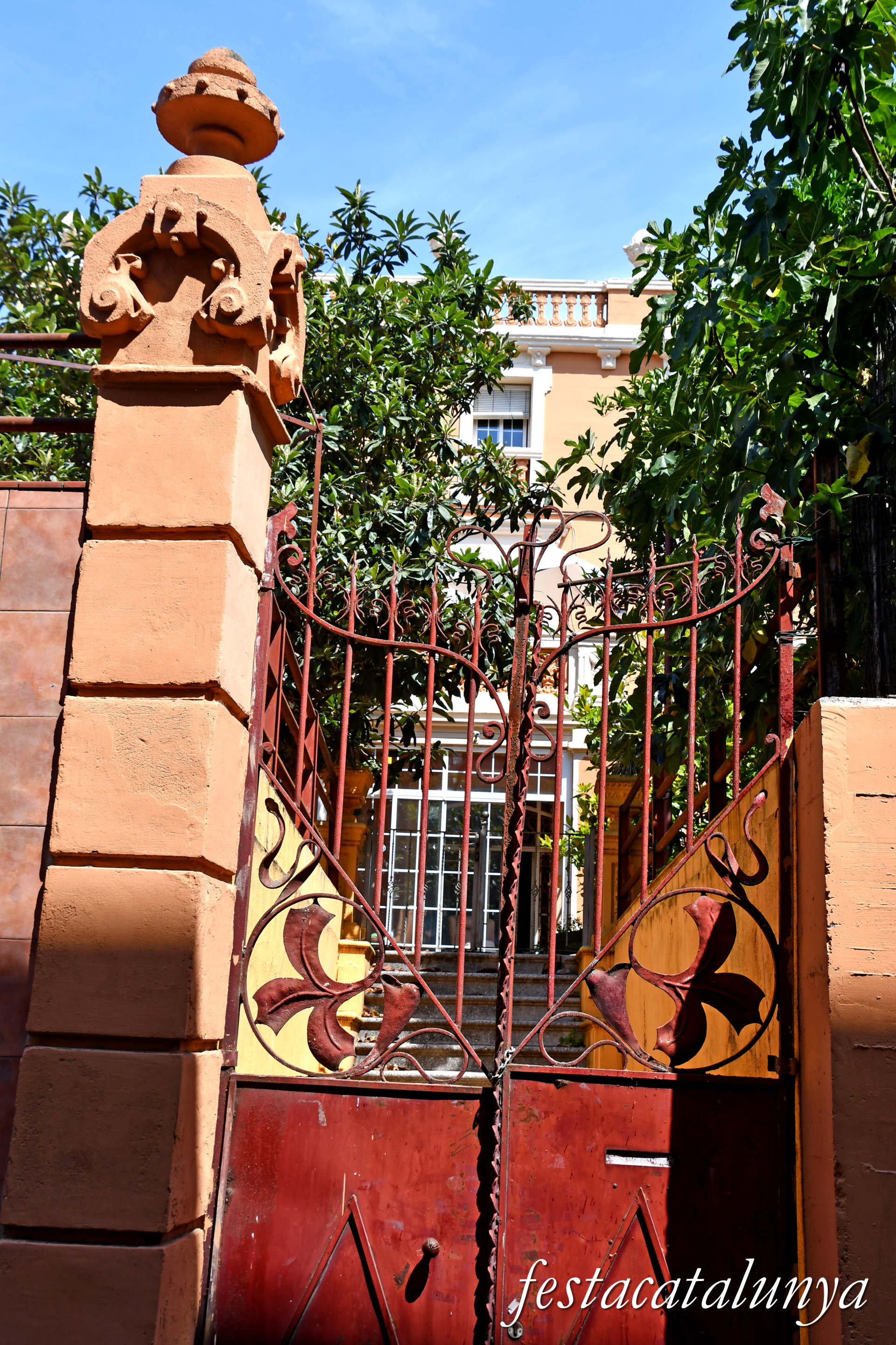 Santa Coloma de Gramenet - Carrer Major - Can Muntlló 