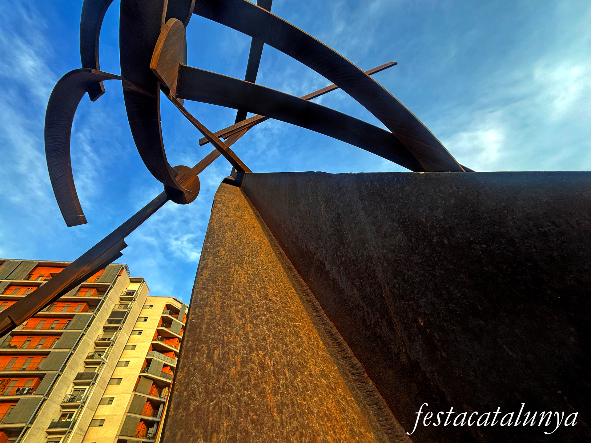 Santa Coloma de Gramenet - Parc Europa - Escultura Olympia 