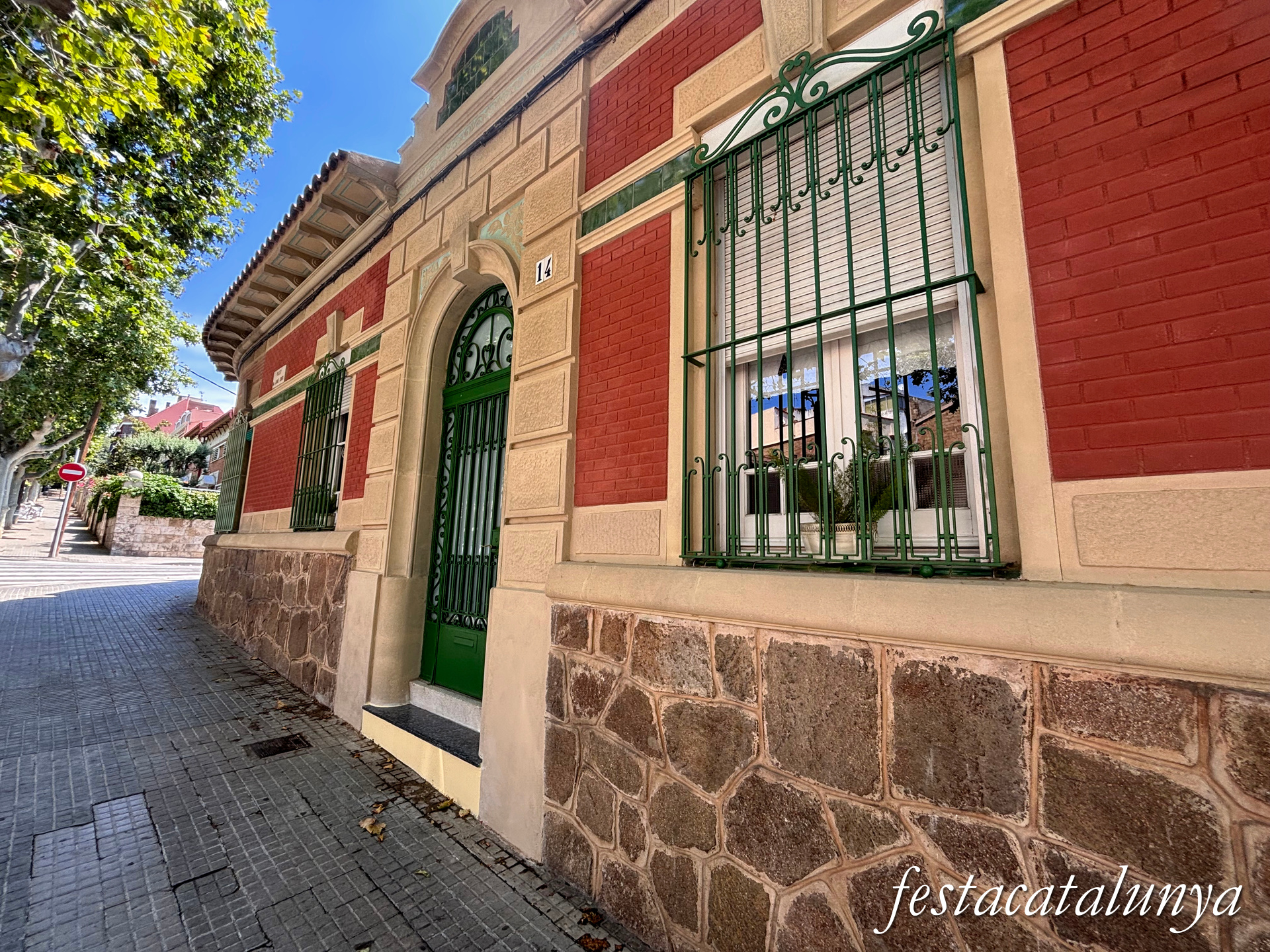 Santa Coloma de Gramenet - Passeig mossèn Jaume Gordi 