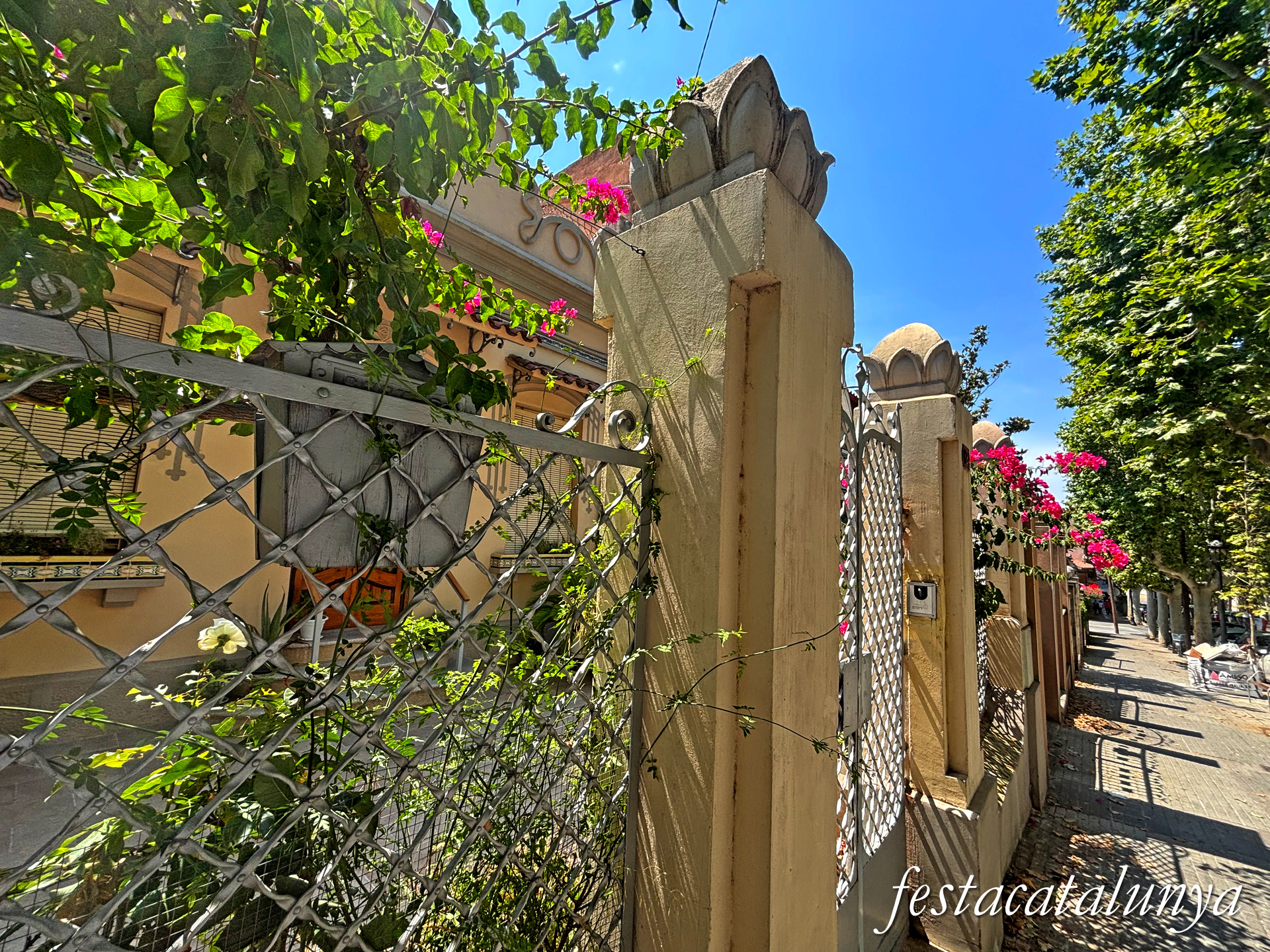 Santa Coloma de Gramenet - Passeig mossèn Jaume Gordi