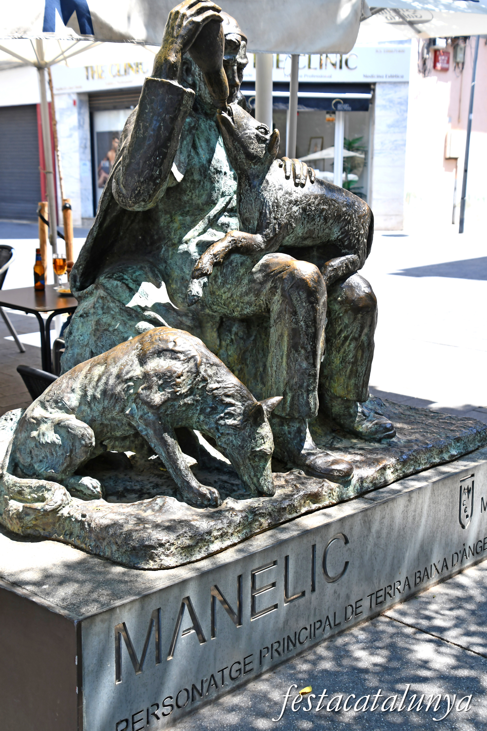 Santa Coloma de Gramenet - Plaça d'en Manelic - Monument al Manelic 