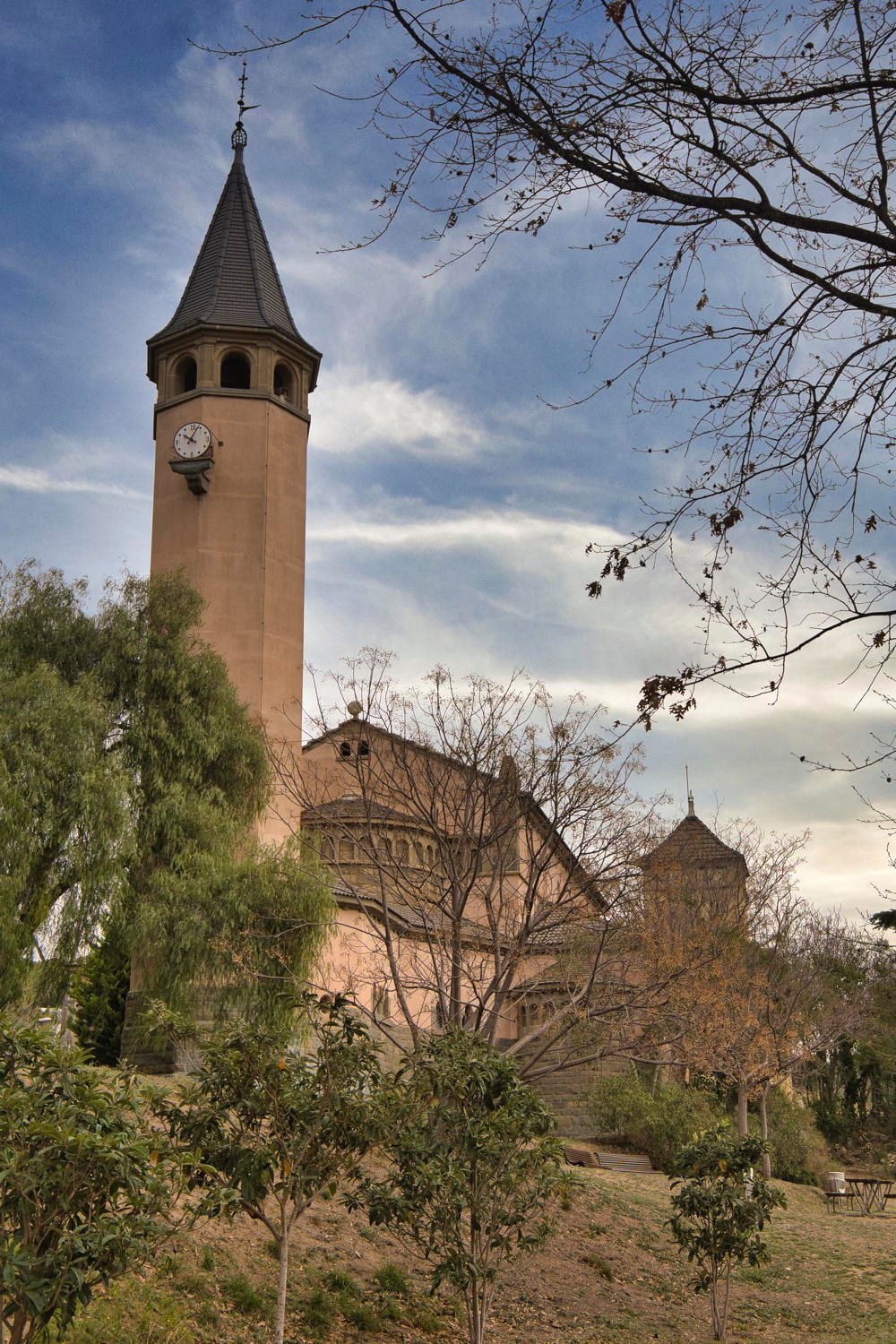 Santa Coloma de Gramenet - Recinte Torribera - Església (Foto: Diputació)