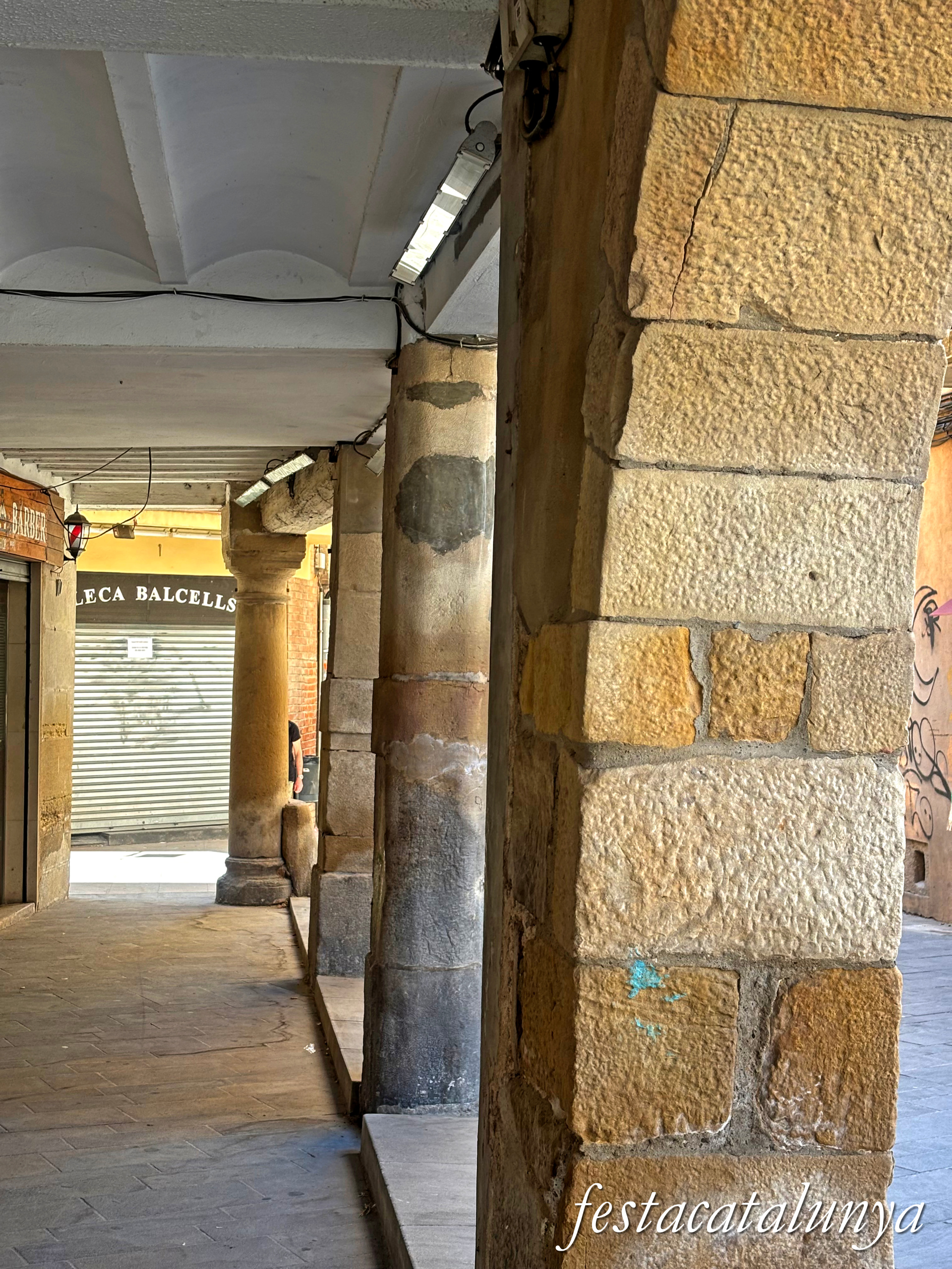 Tàrrega - Carrer Major - Porxos