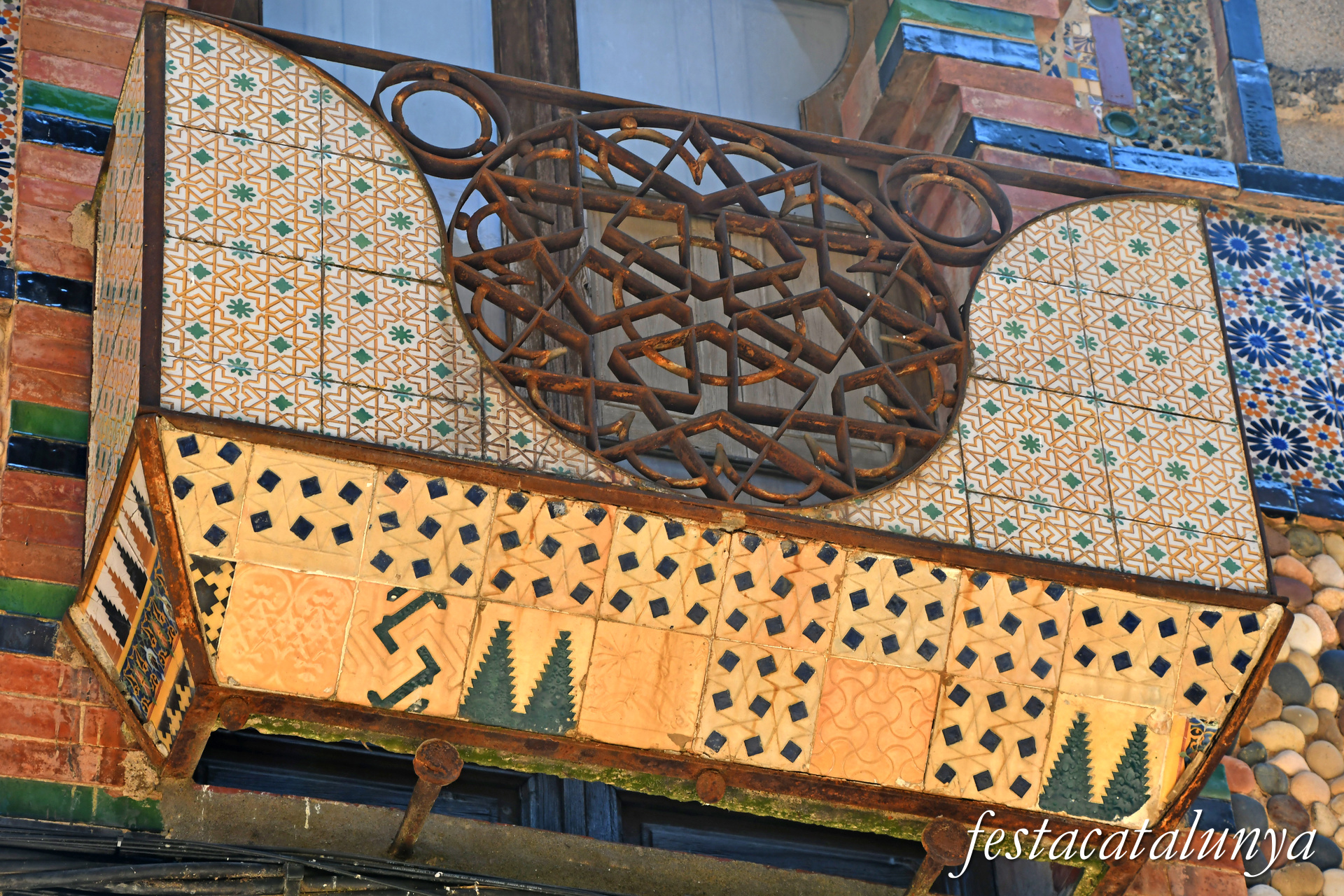 Tàrrega - Cases modernistes del carrer Santa Anna - Casa Càrcer